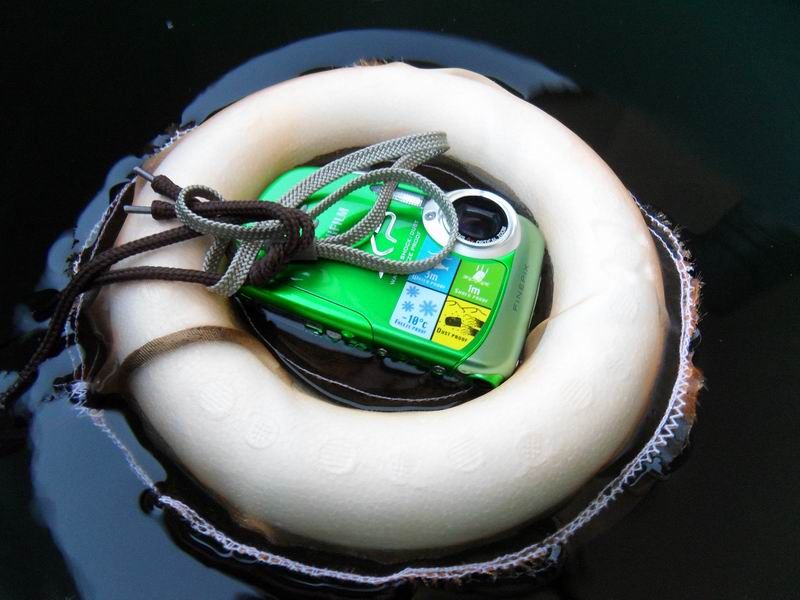 Make a Buoy for Your Digicam