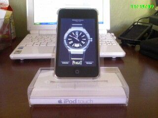 IPod Touch 3rd Gen Crystal-clear Cradle