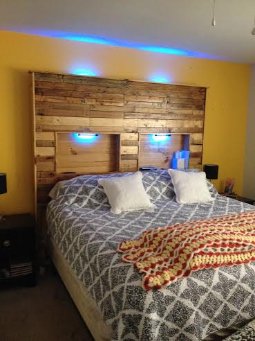 Pallet Headboard With Lights - Image 1