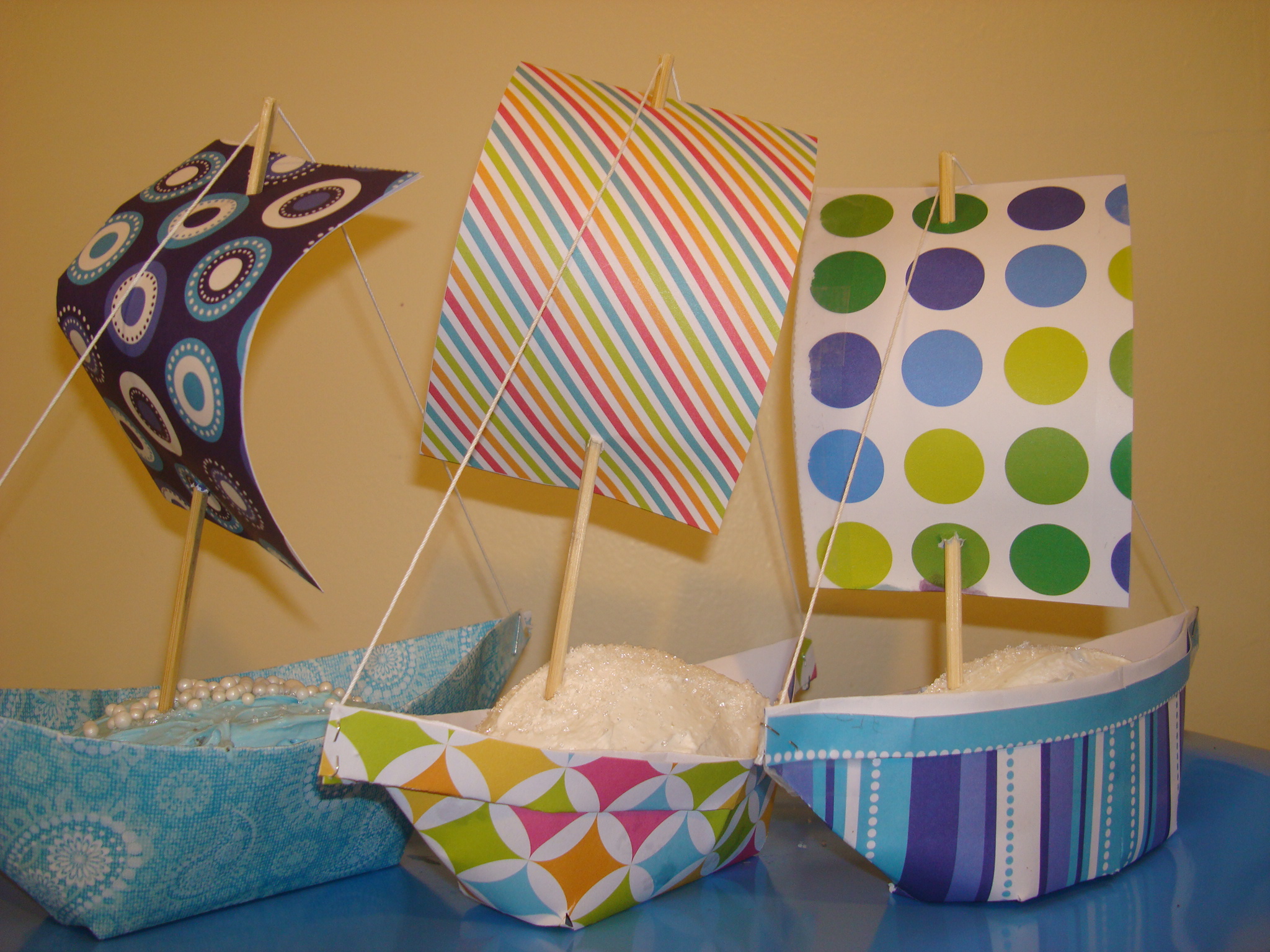 Boat Mould Cupcakes in a Boat