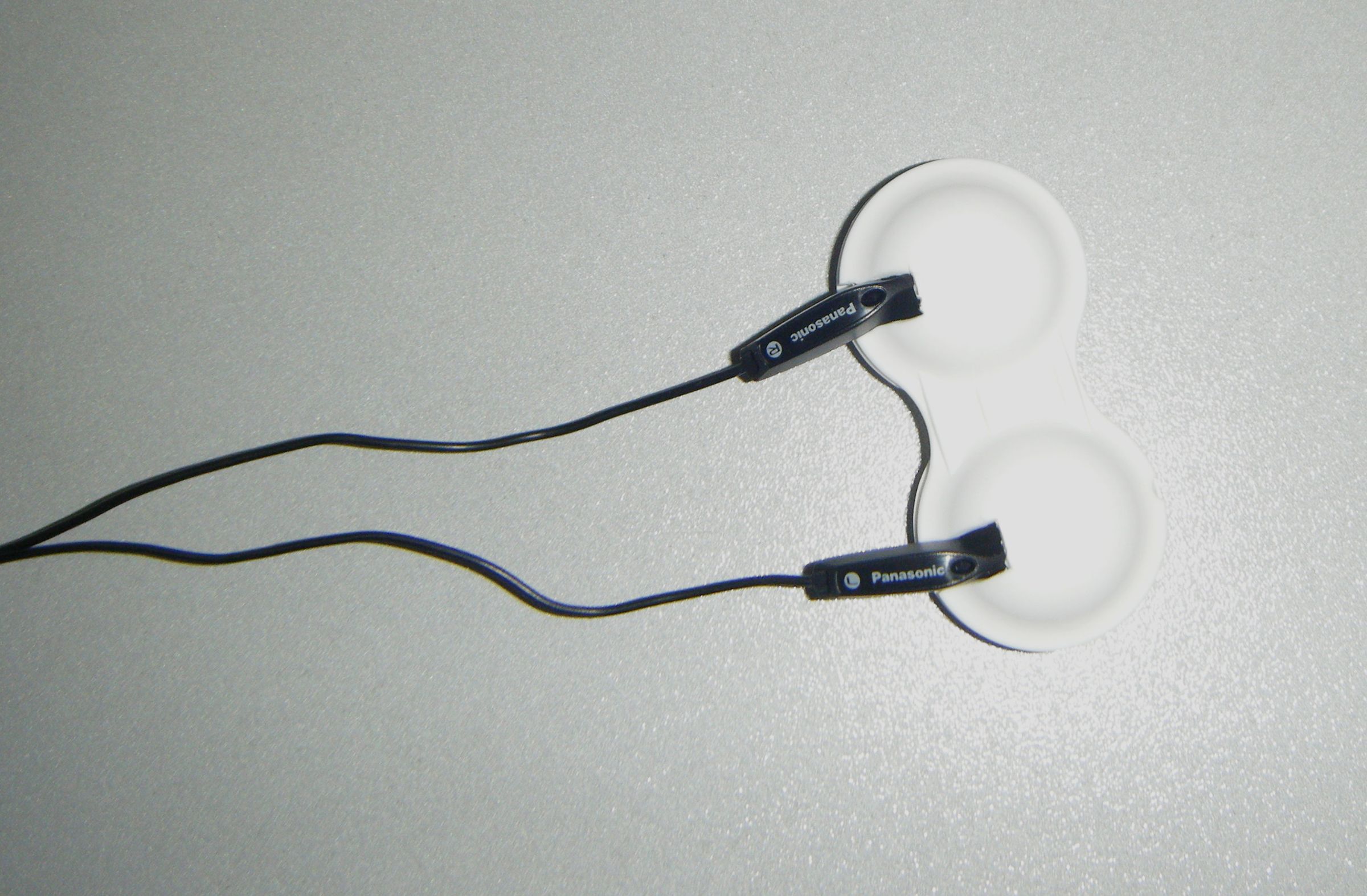 Ear Bud Case From a Contact Lens Case (with Pictures) - Instructables
