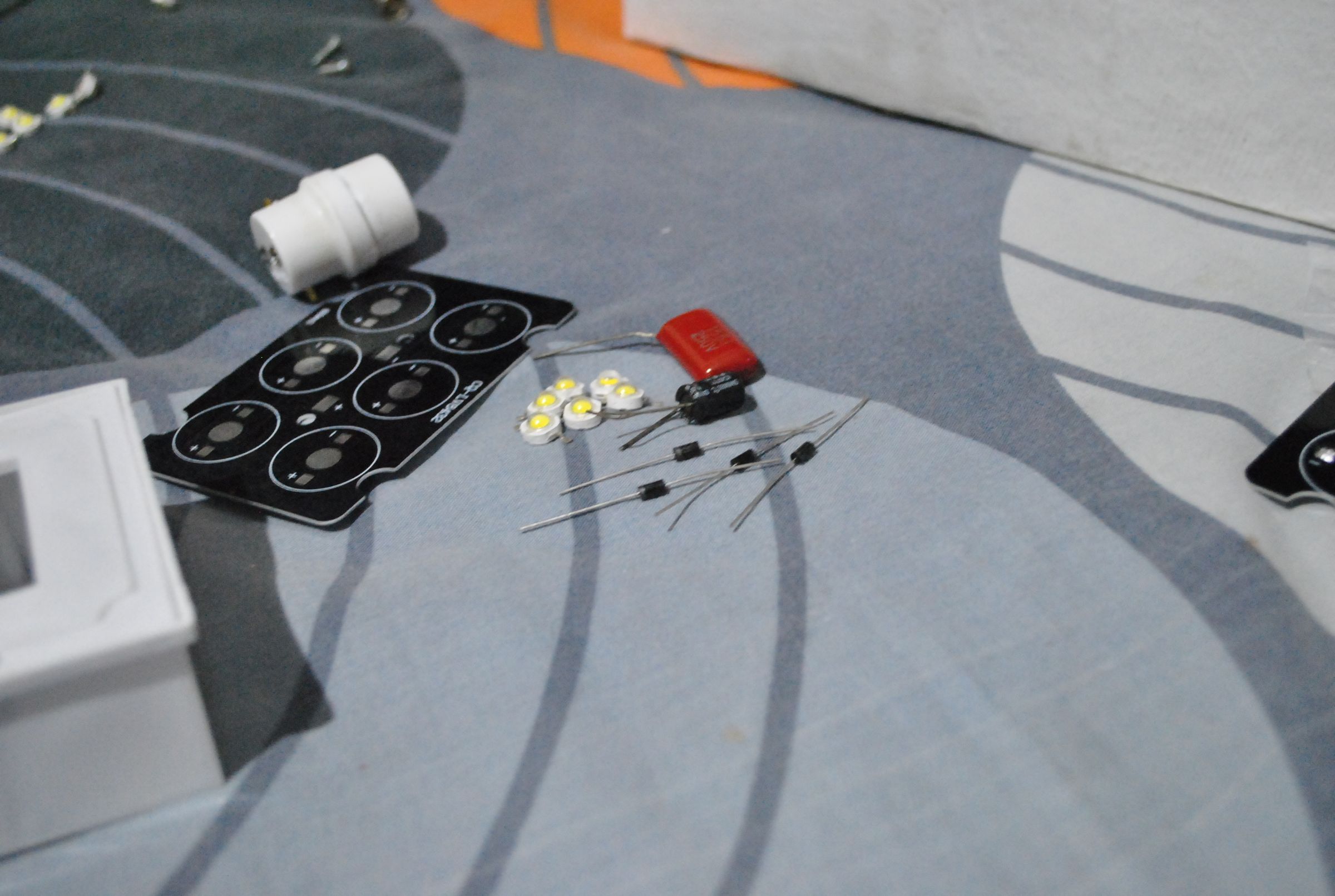 DIY Home Made 6W LED Bulb