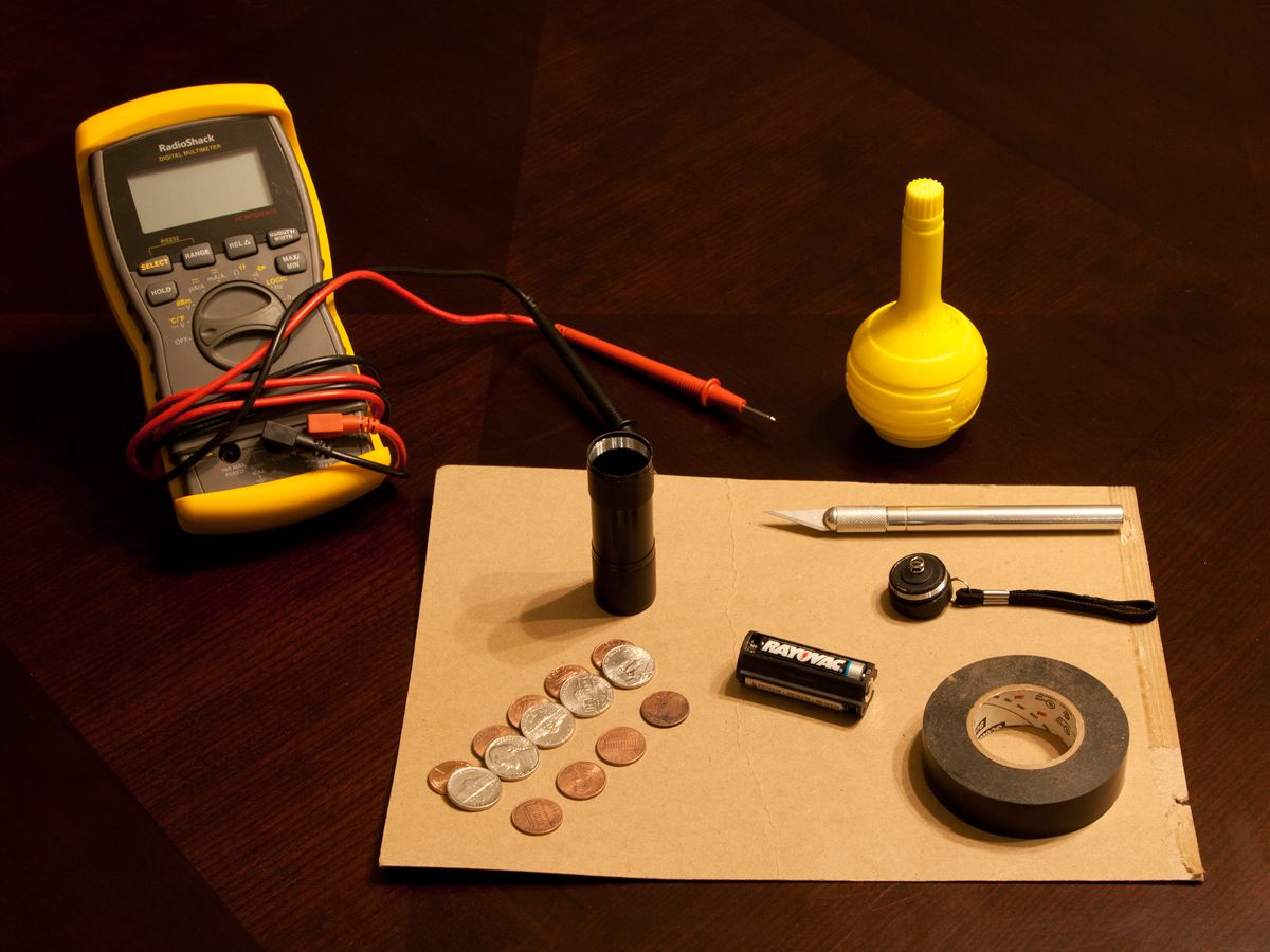 DIY Battery: Power an LED Flashlight With Pocket Change!