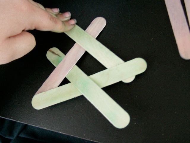 Cobra Weave Exploding Stick Bomb : 7 Steps (with Pictures) - Instructables