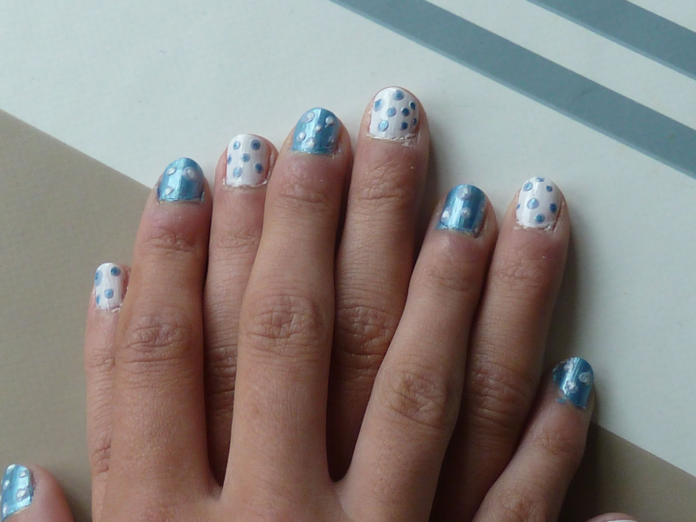 Dotted Easy Nail Art