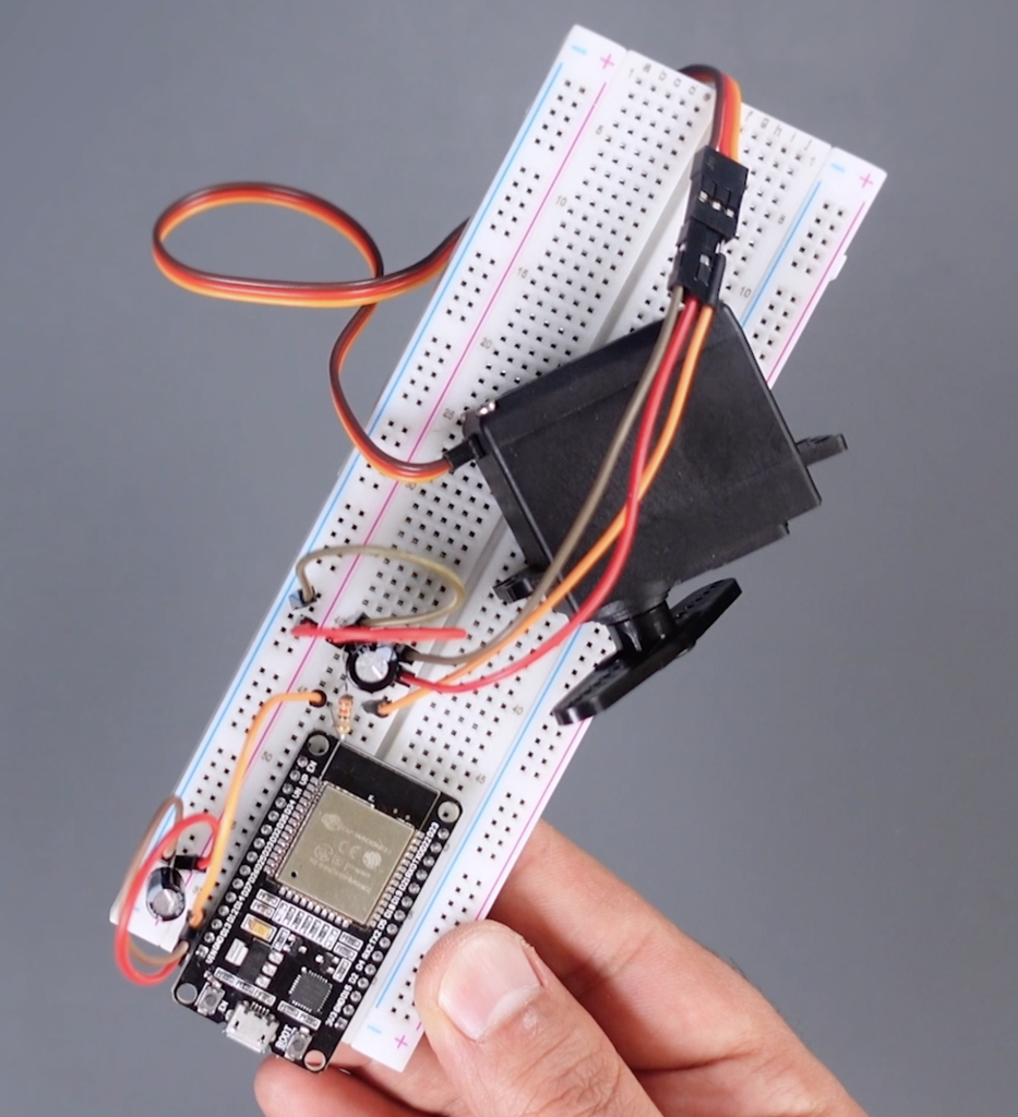 One and Multiple Servo Motor Control With ESP32 Development Board : 8 ...