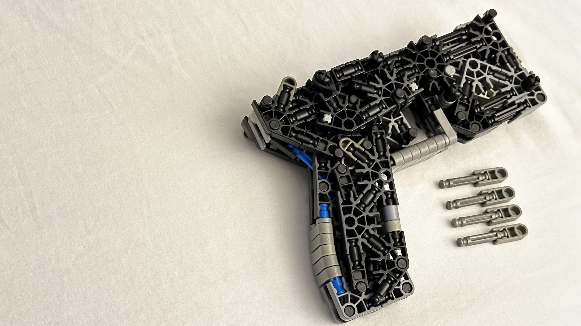 K'NEX Glock 18 - Instructables
