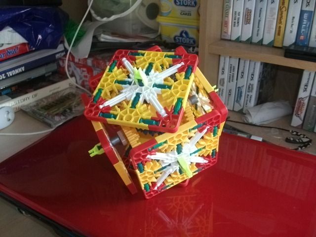 How to Make a K'nex Geared Rubik's Cube Style Thing: