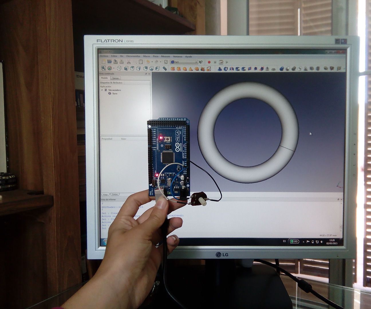 muevete por el mundo 3d con un potenciometro