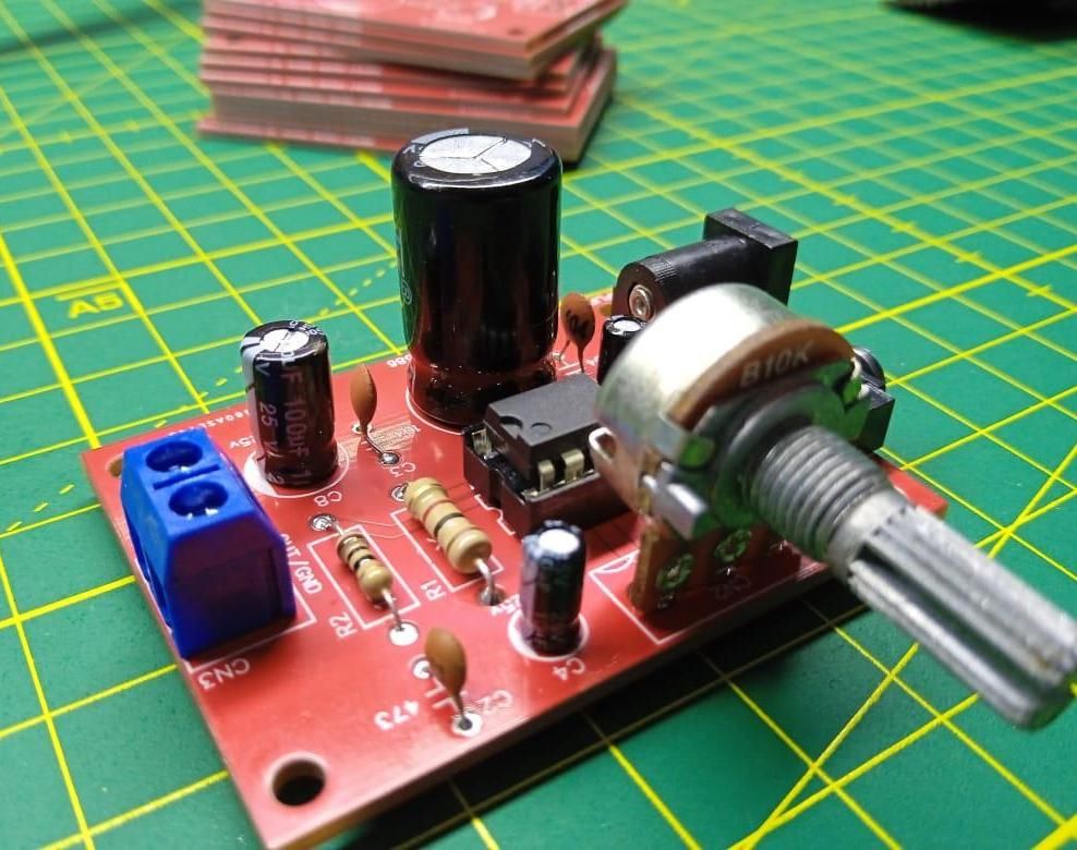 LM386 MONO AUDIO AMPLIFIER