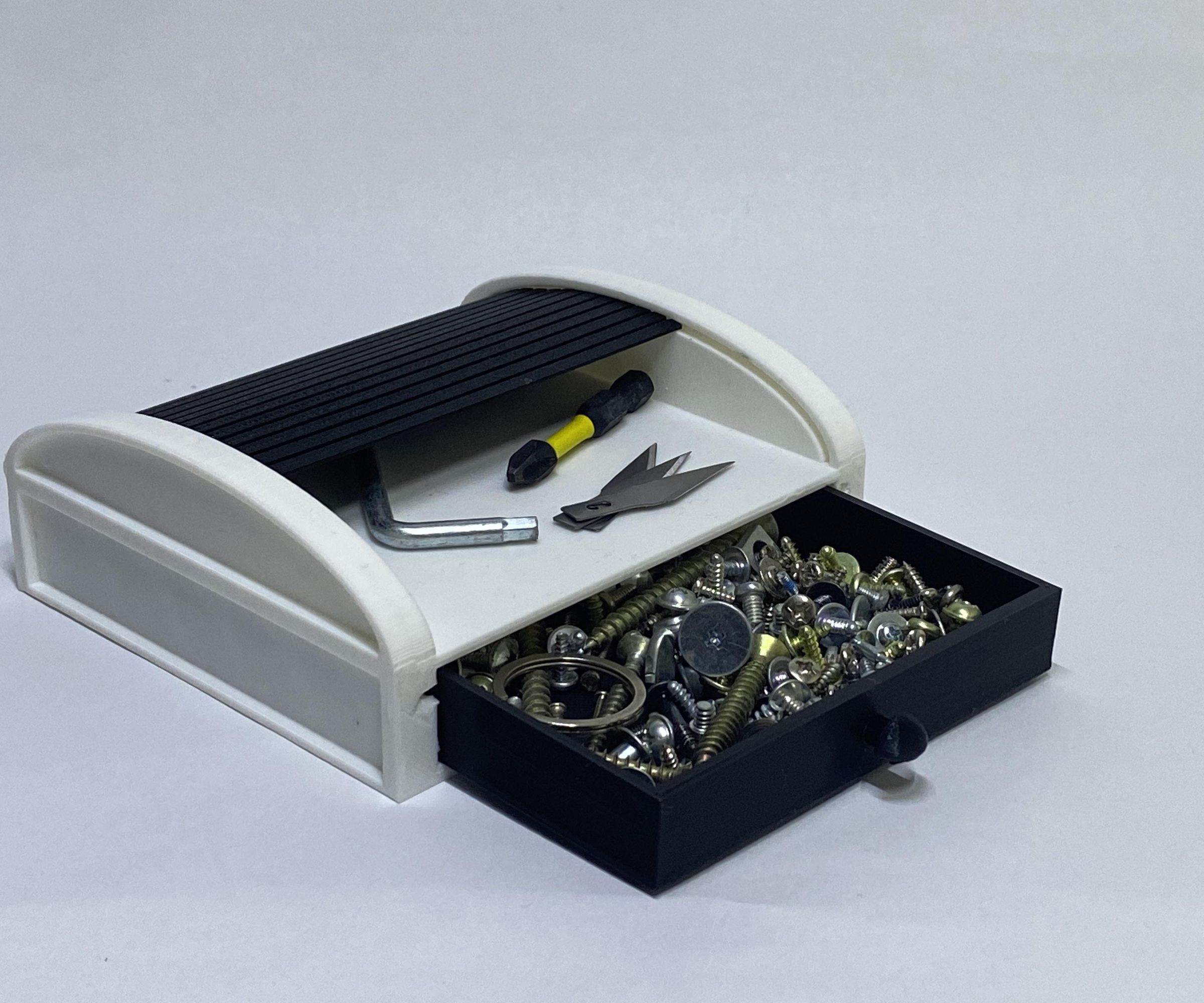 3D Printable Tambour Box Using Tinkercad