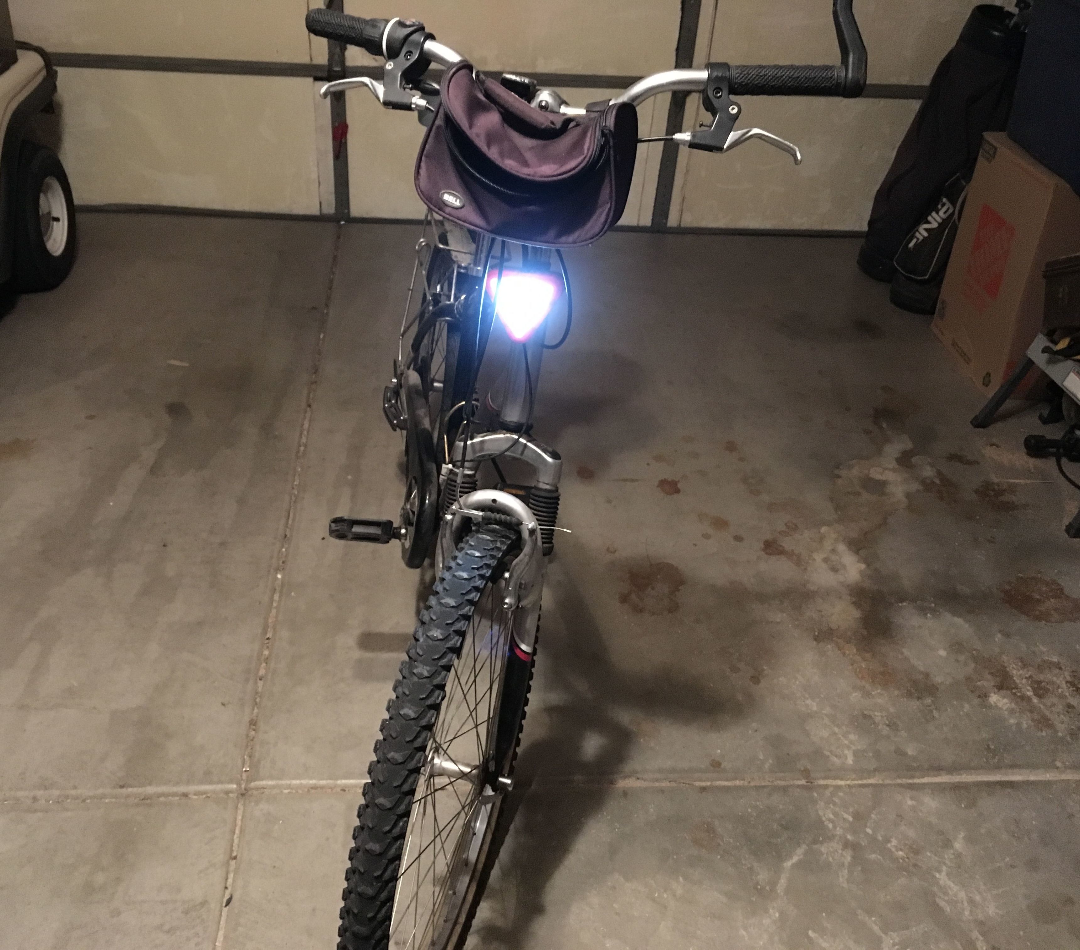 Inexpensive Front and Rear Bicycle Bright Led Lights With Three Operating Modes-solid White, Solid Red or Flashing Red