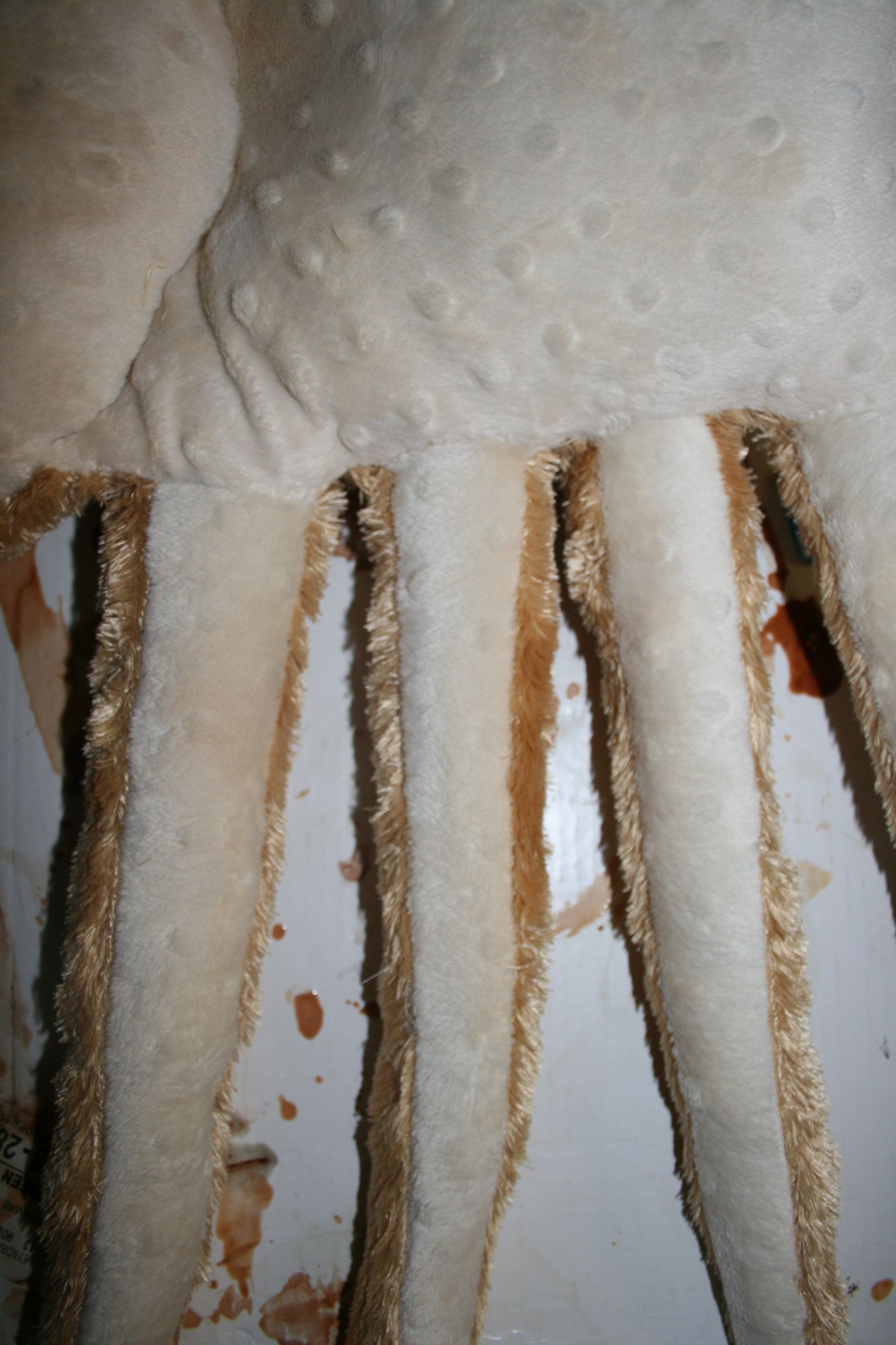 Alien Facehugger Pillow Pet 12 Steps (with Pictures) Instructables