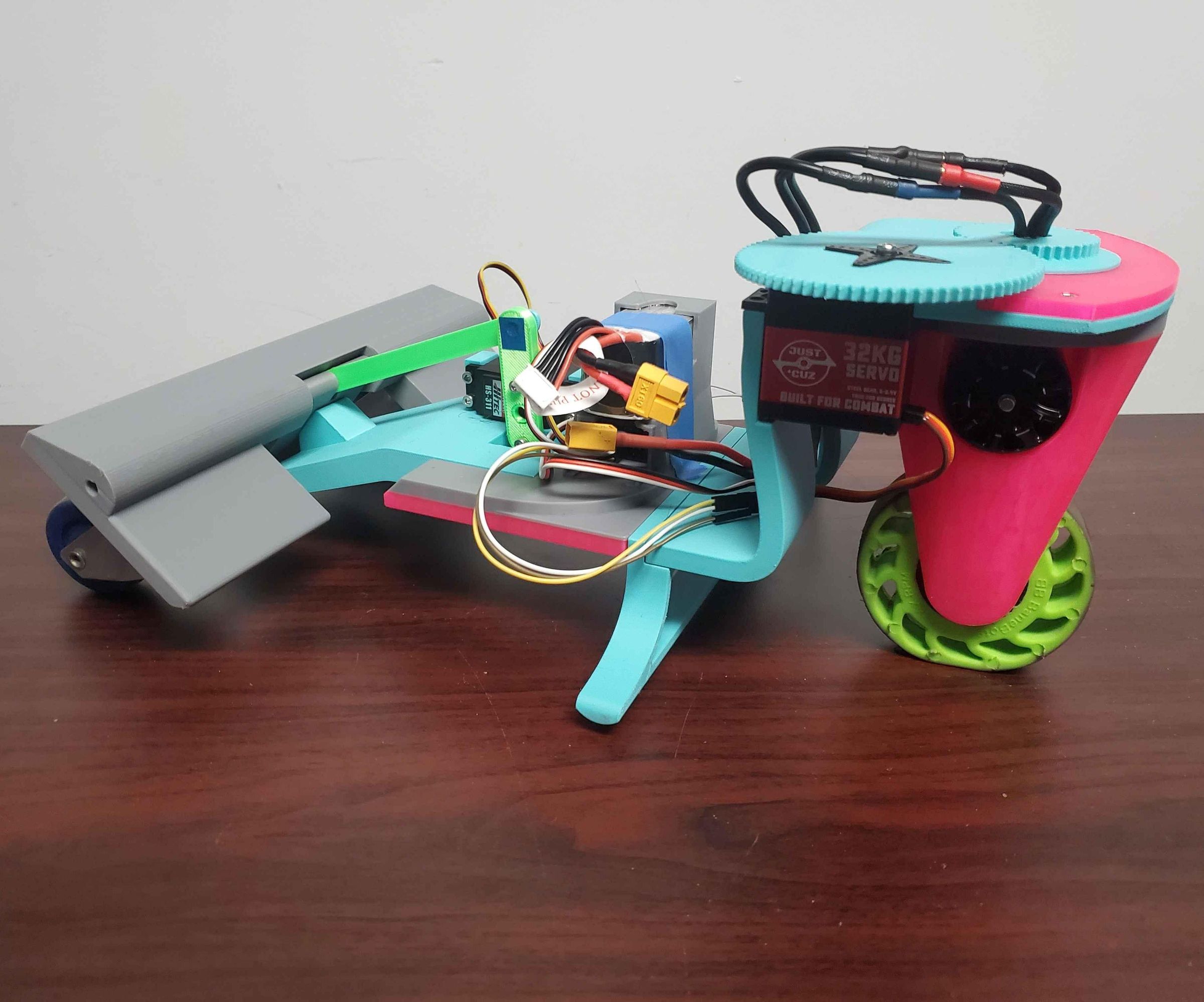 Drifting RC Car Inspired by Razor’s Crazy Cart