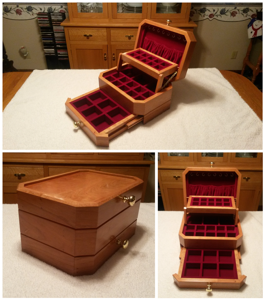 Tiered discount jewelry tray