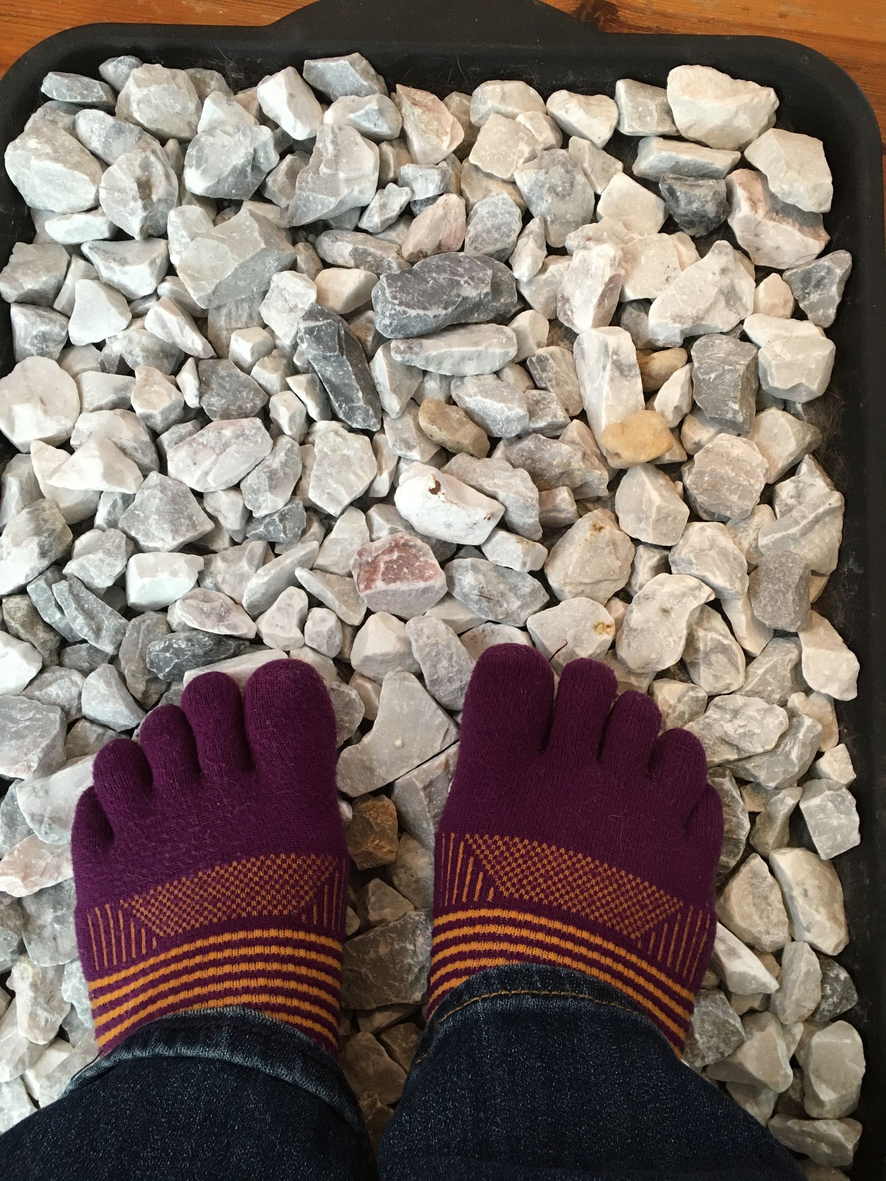 Easy and Cheap Rock Mat - Foot Massage/Acupressure : 5 Steps ...