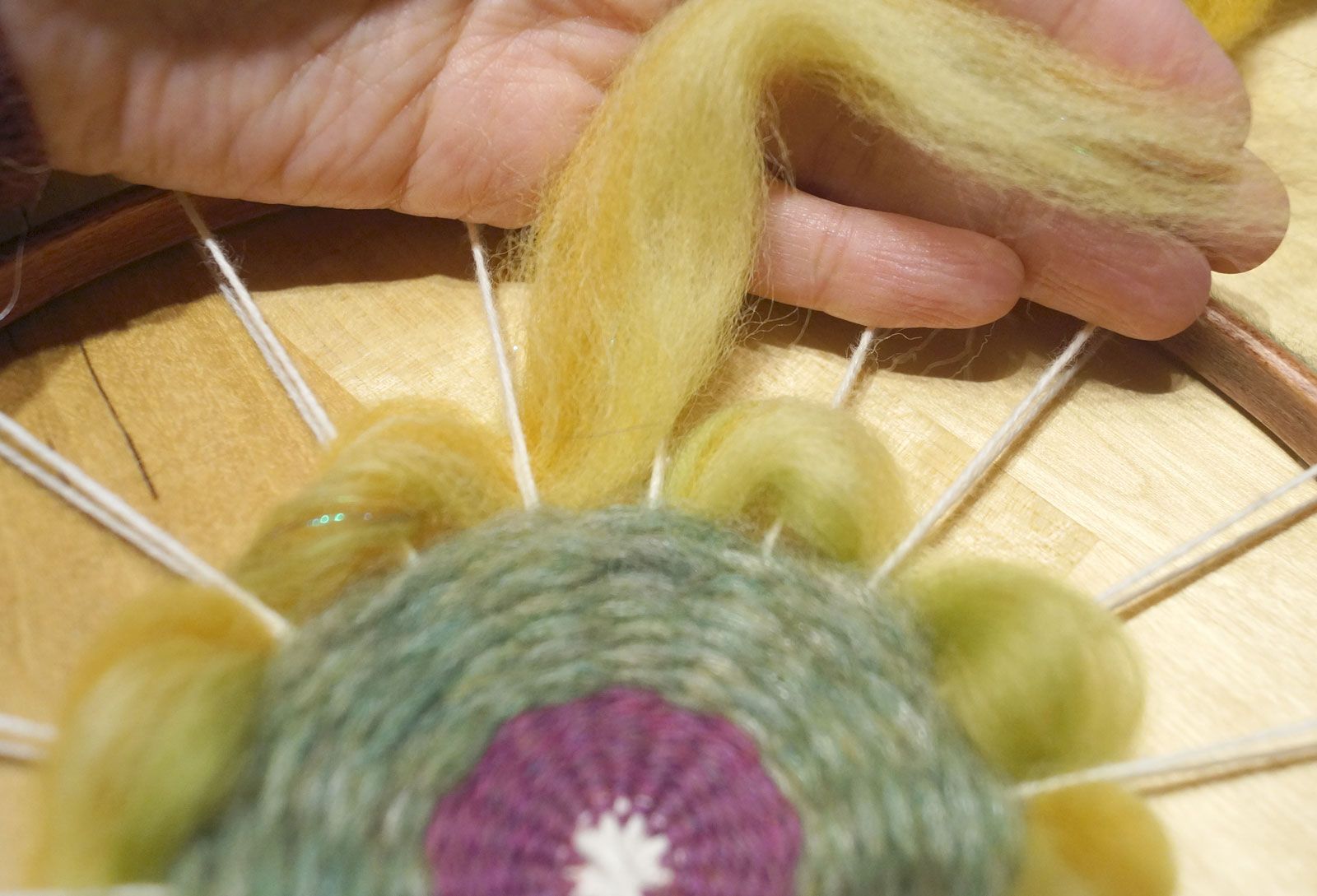 Woven Hoop Art : 9 Steps (with Pictures) - Instructables