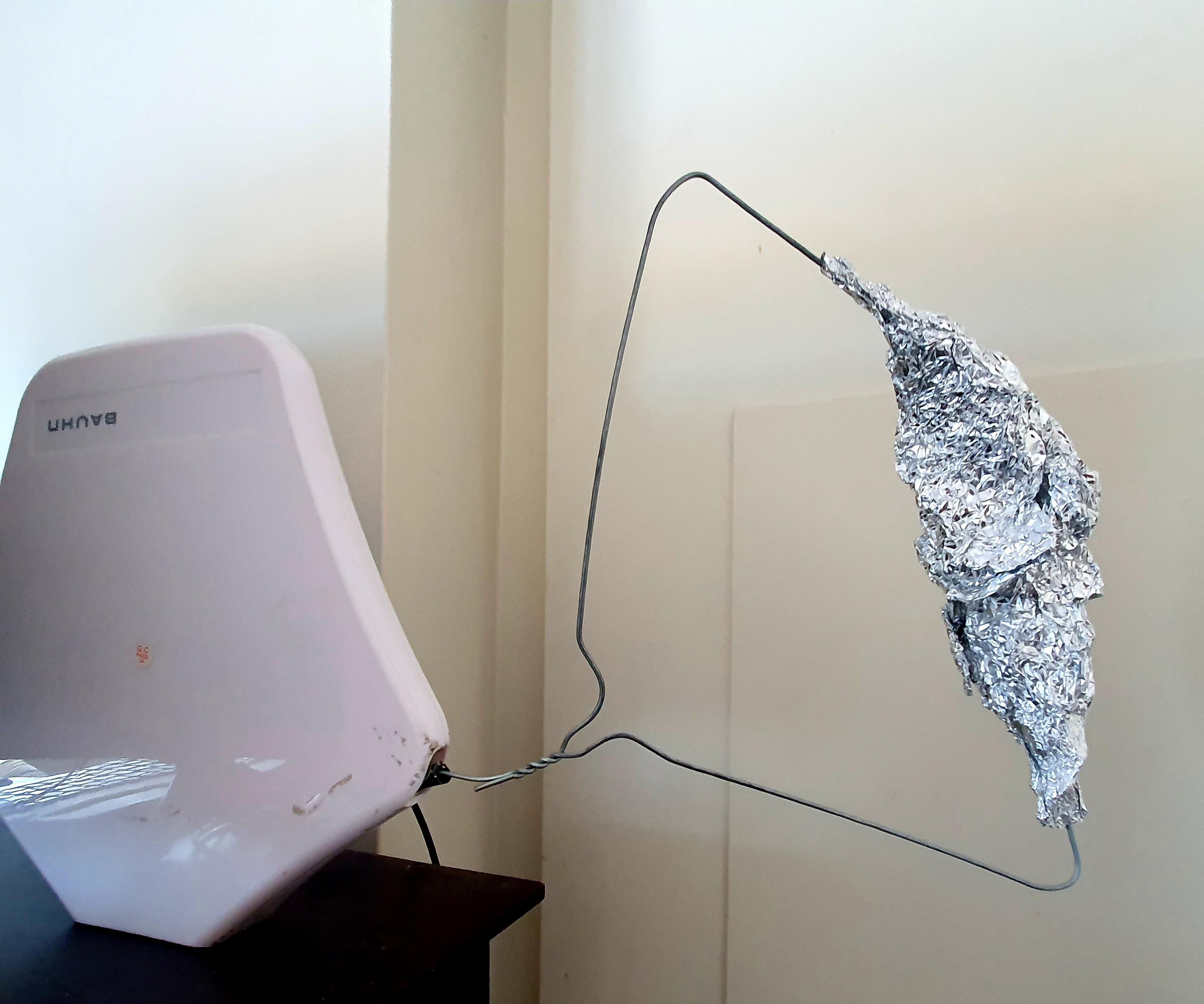 Fixing Indoor TV Aerial 