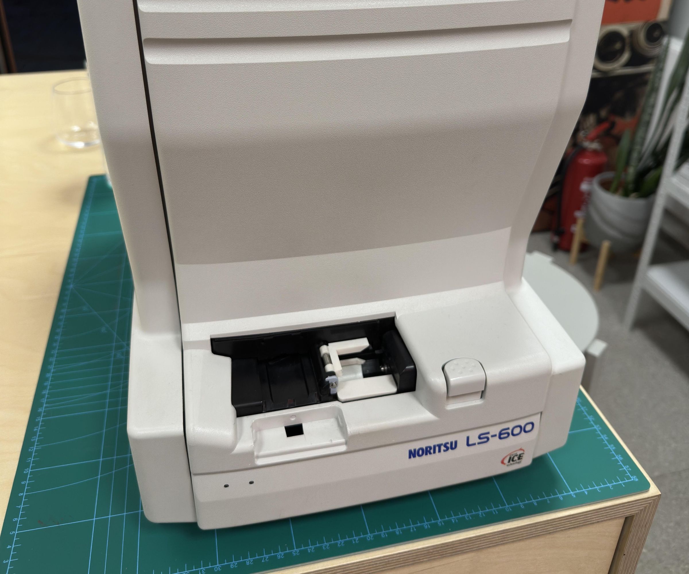 Disassemble of Noritsu LS-600 to Replace/clean Rollers.