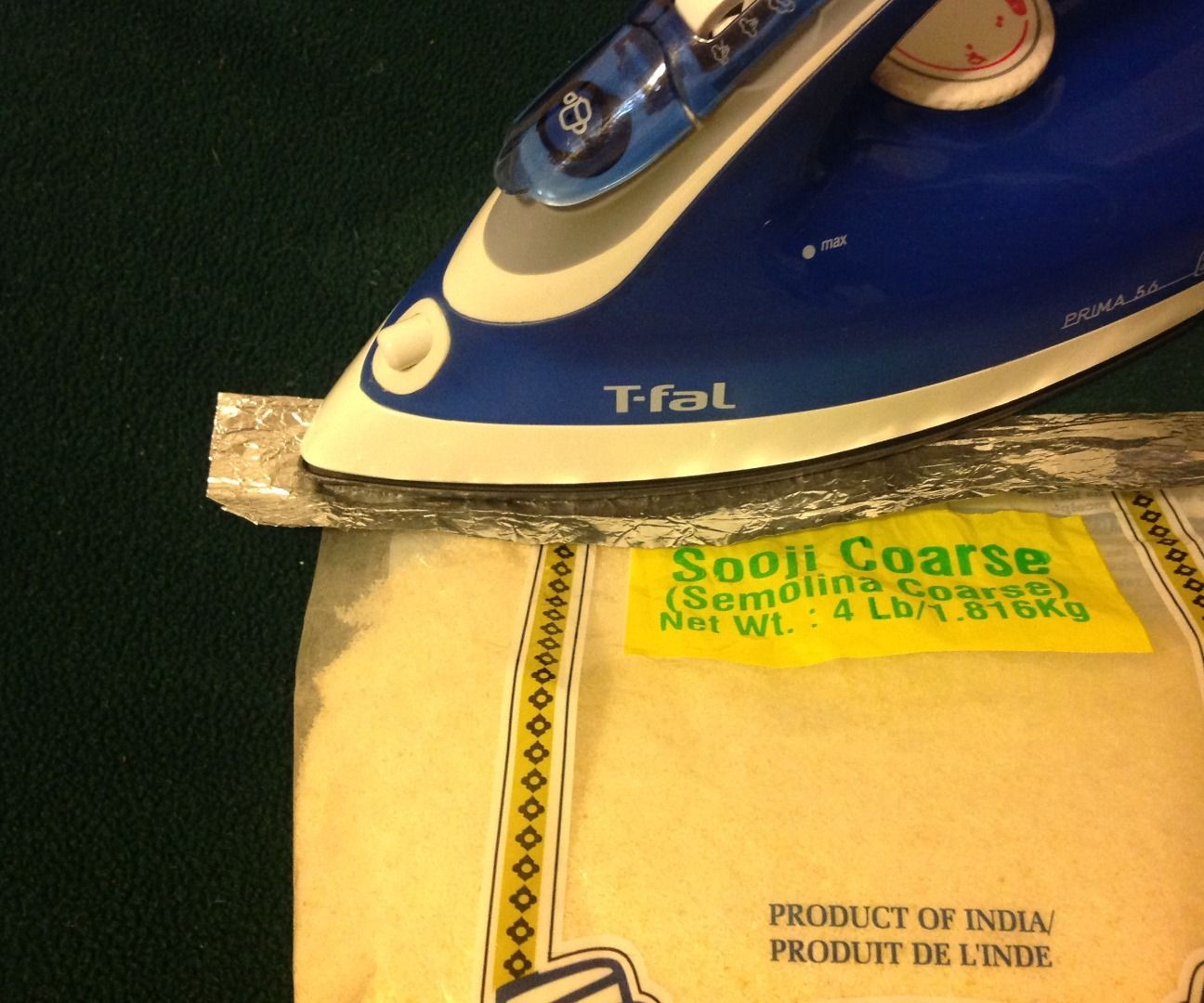 Seal Plastic Bags Airtight Using Aluminum Foil and an  Iron 
