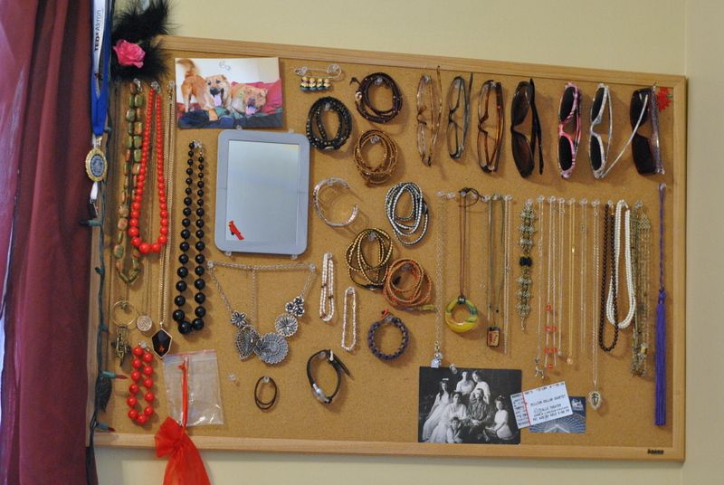 Corkboard Accessory Organizer