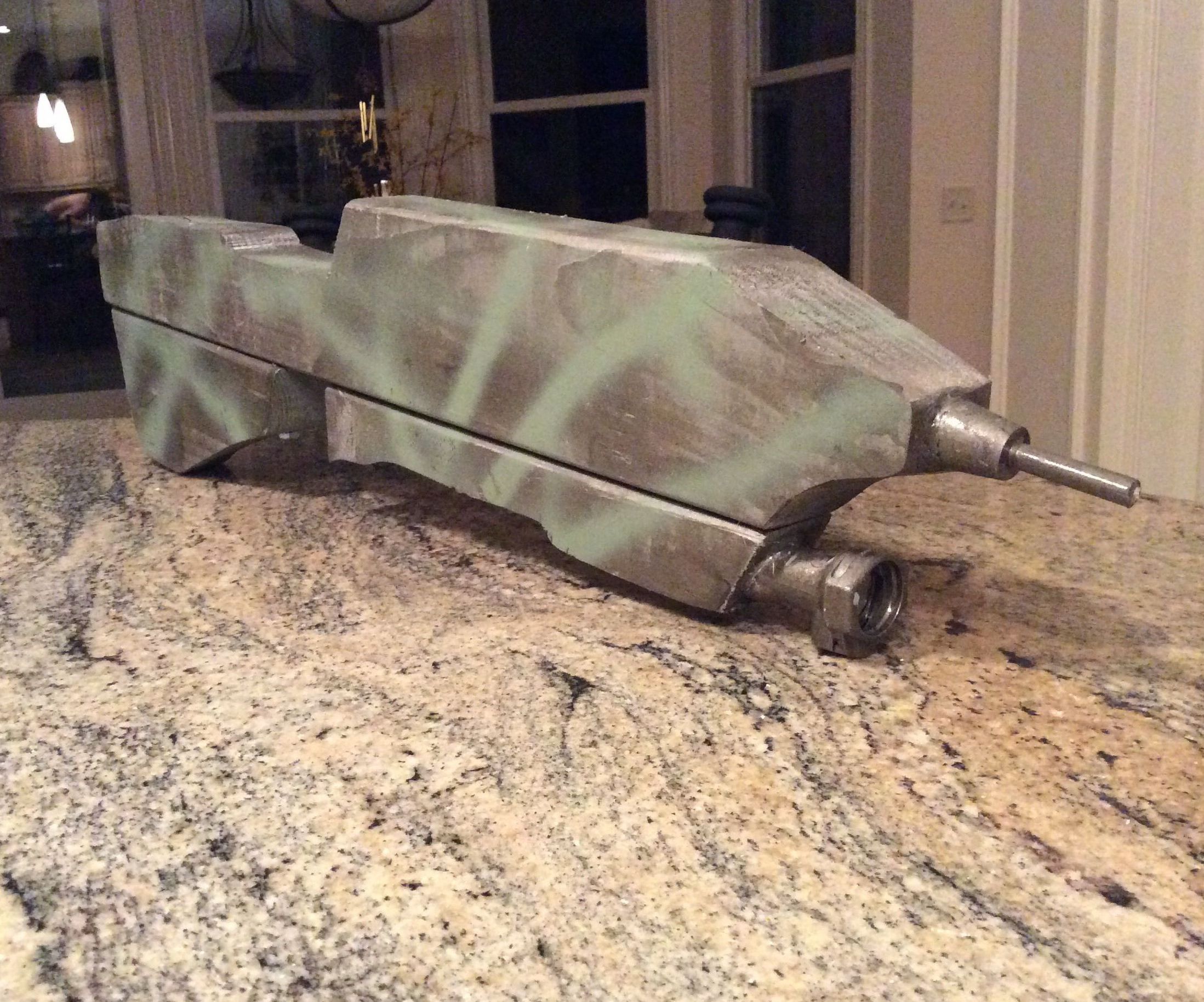 Easy Wooden Non-shooting Halo Assault Rifle Replica