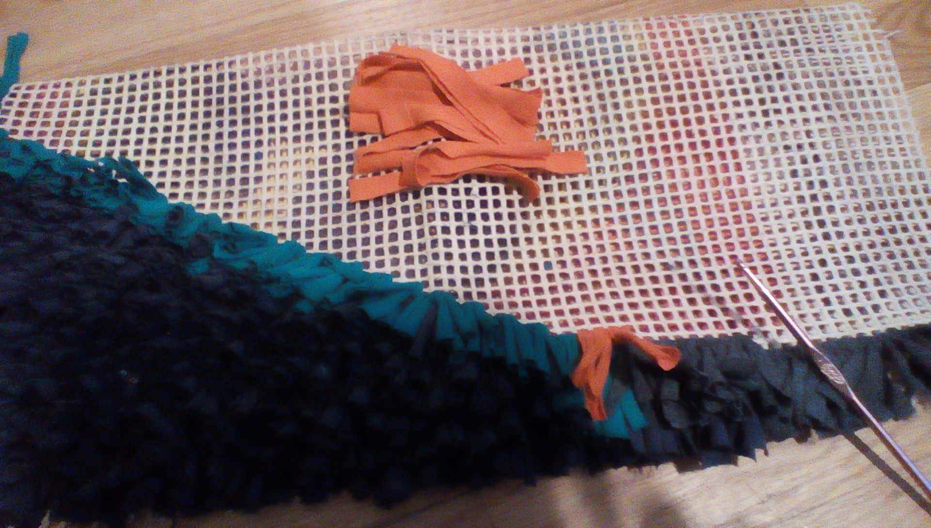 Tshirt Latch Hook Rug 6 Steps (with Pictures) Instructables