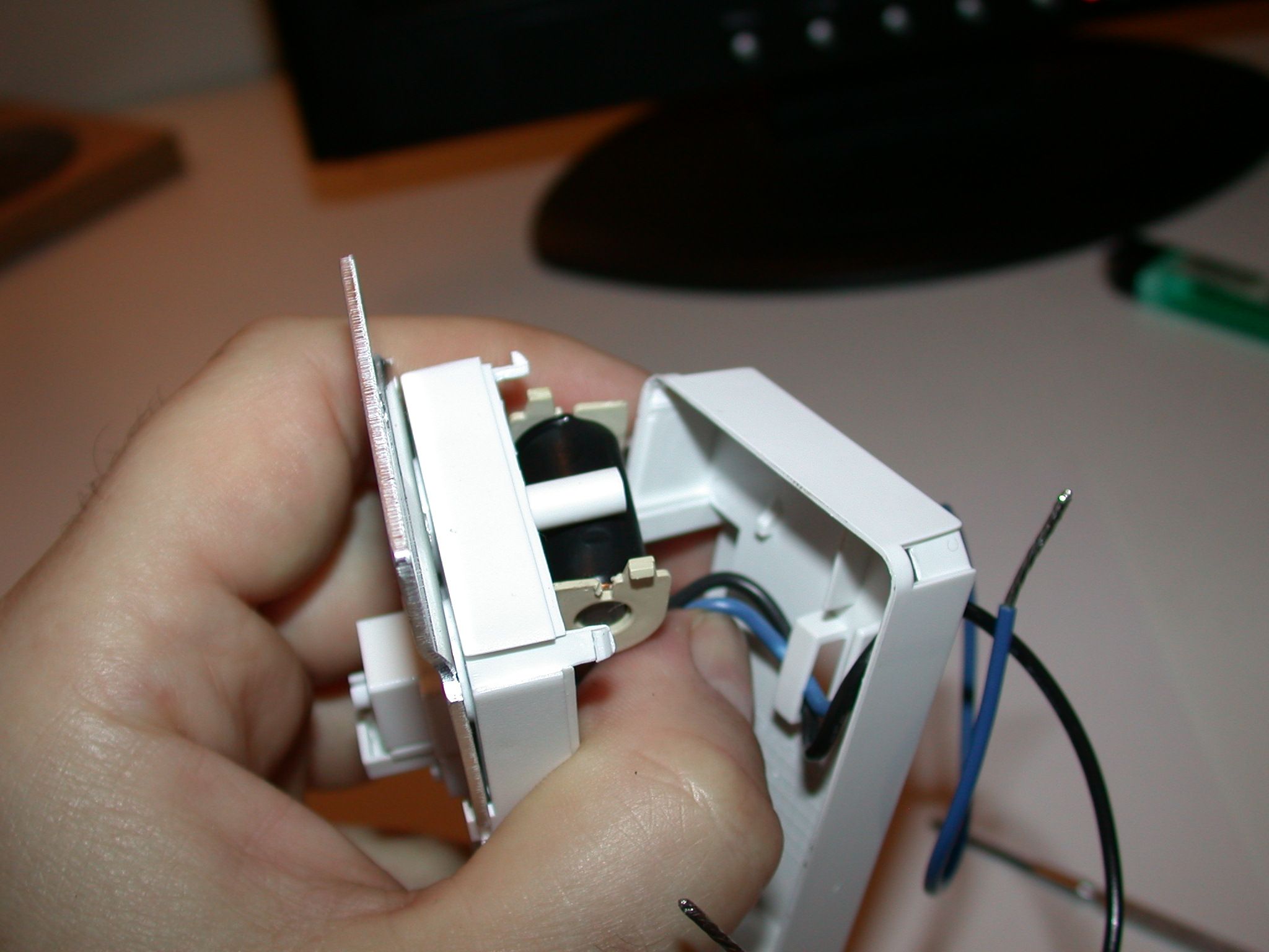Disassemble X10 Wall Switch 5 Steps Instructables