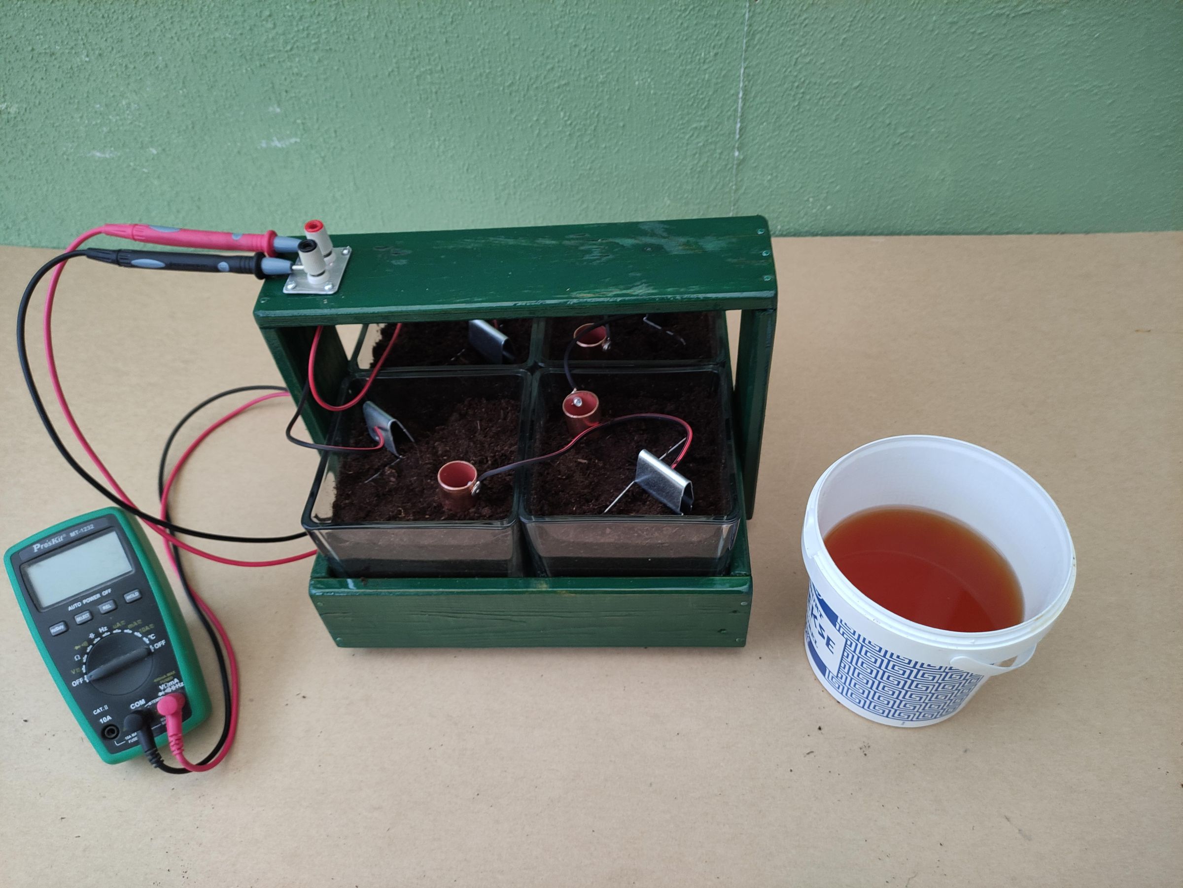 How to Make a SoilUrine Battery With Load 6 Steps (with Pictures