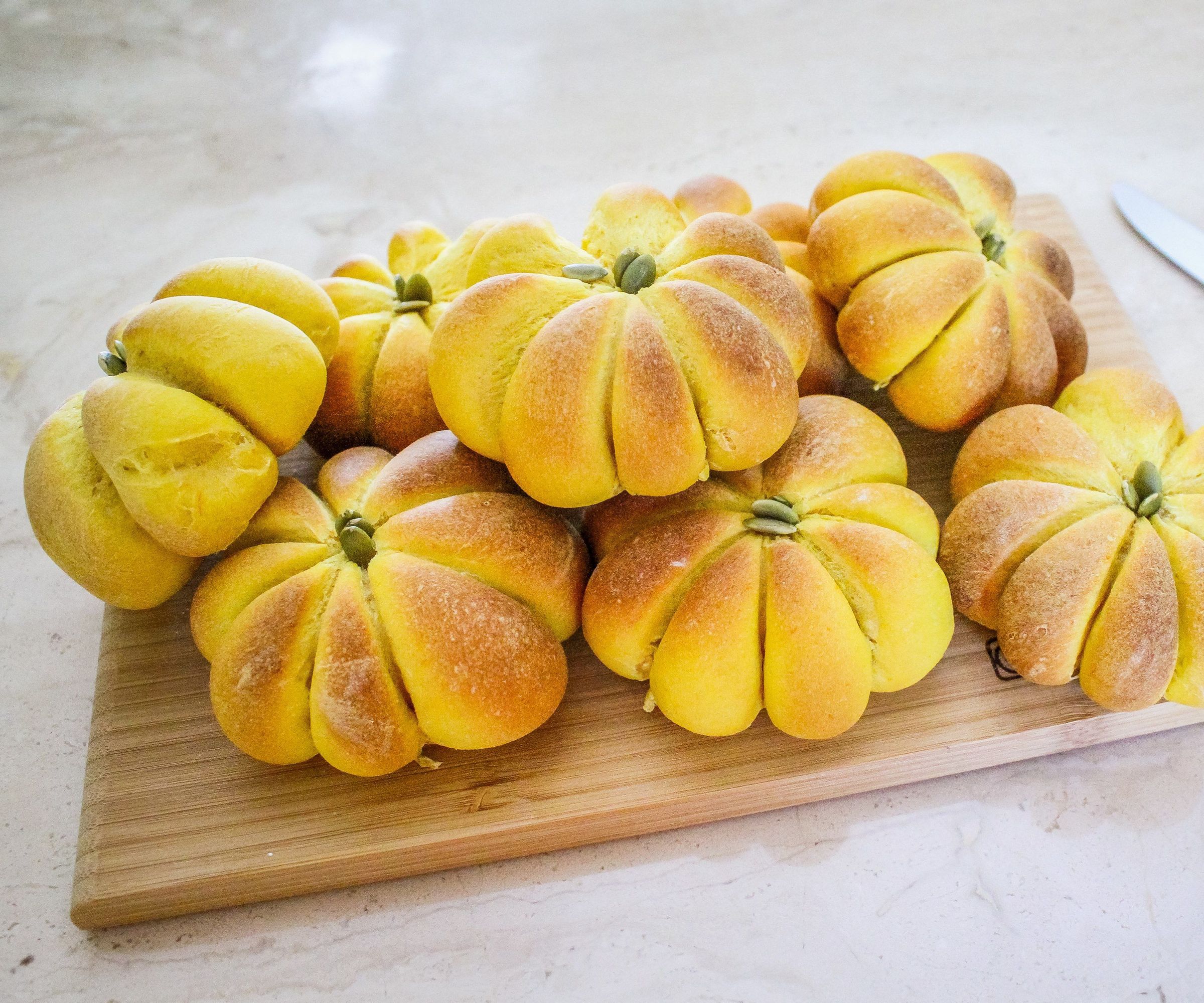 Butternut Pumpkin Bread Rolls (Squash)