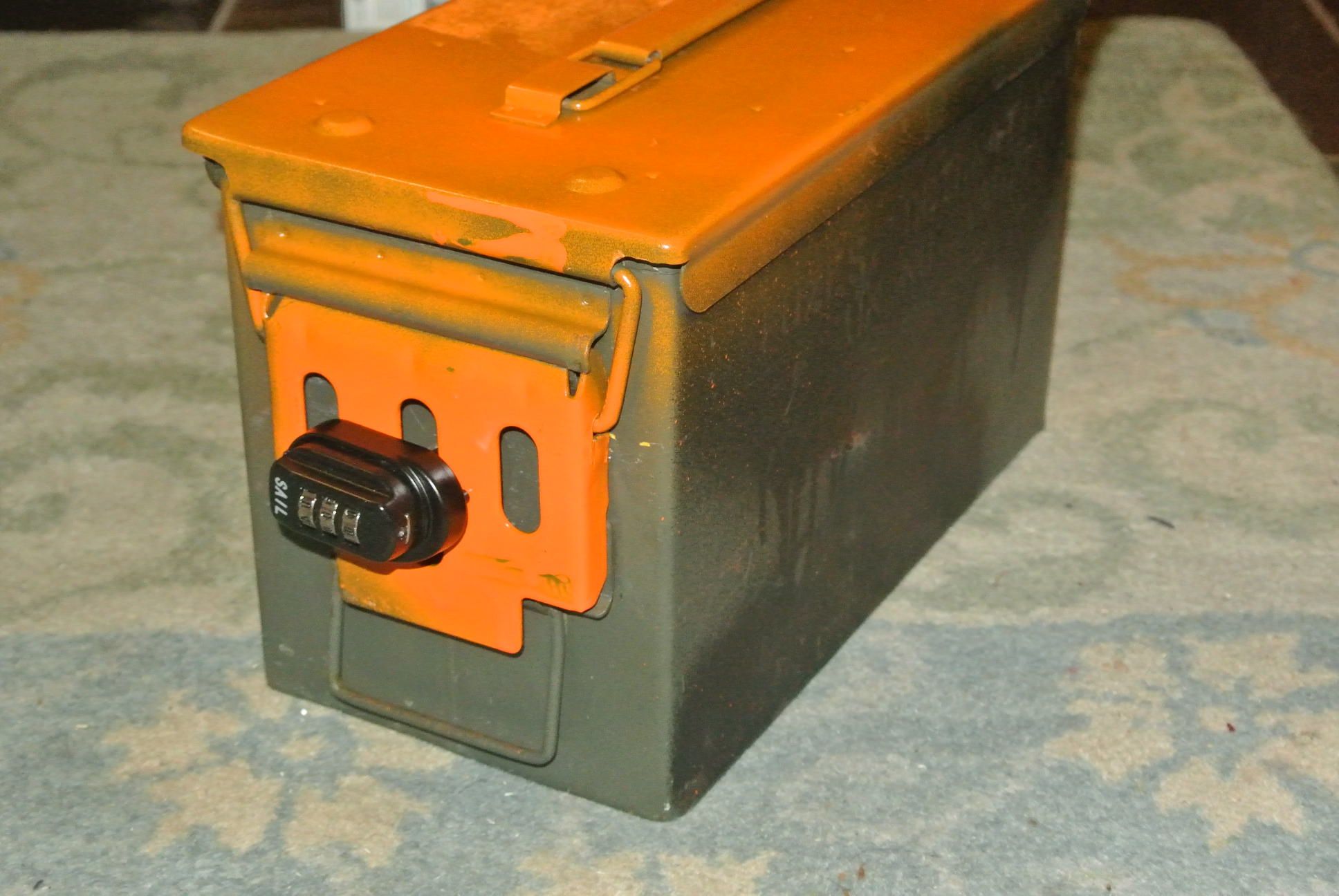 DIY Lockable Ammo Case