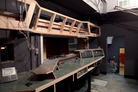 Build and Frame Your Hutch