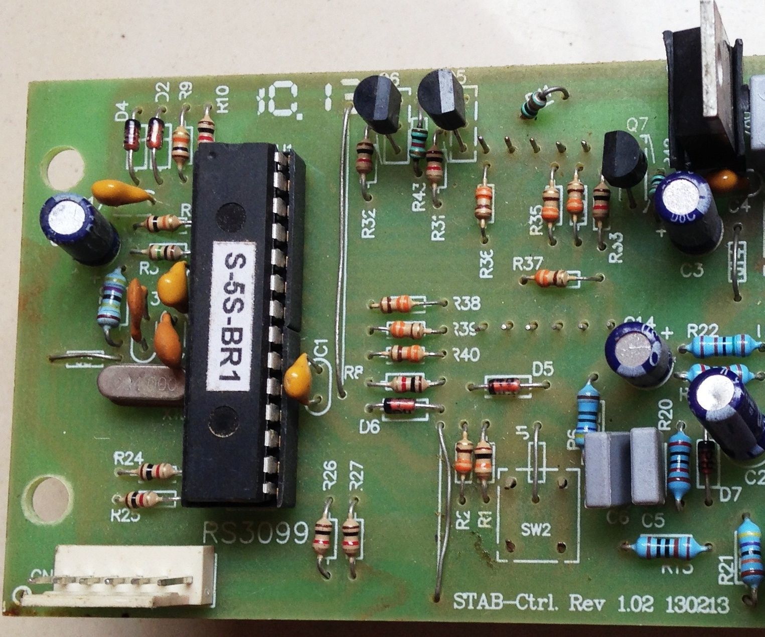 DIY Voltage Stabilizer for Ac Utility