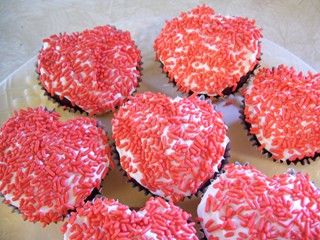 Make Heart Shaped Cupcakes Without a Special Pan