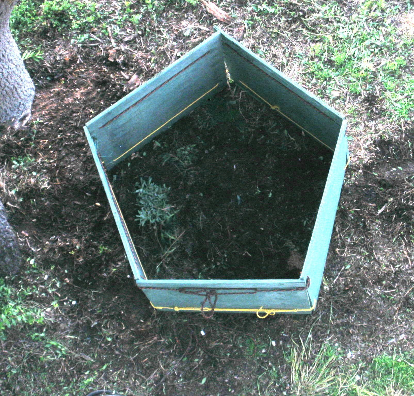 Pentagon Composter