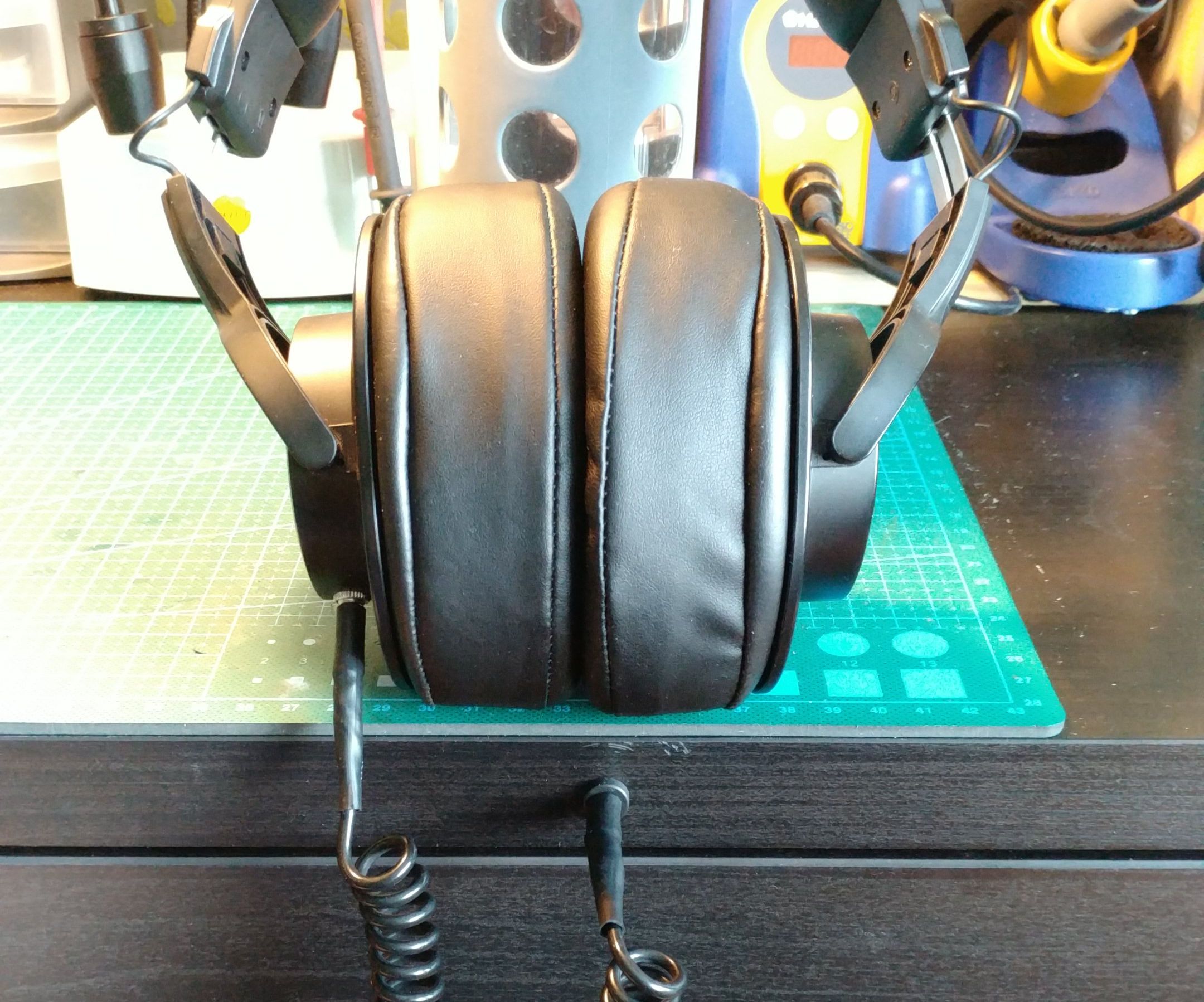 Headphones With Removable Cord