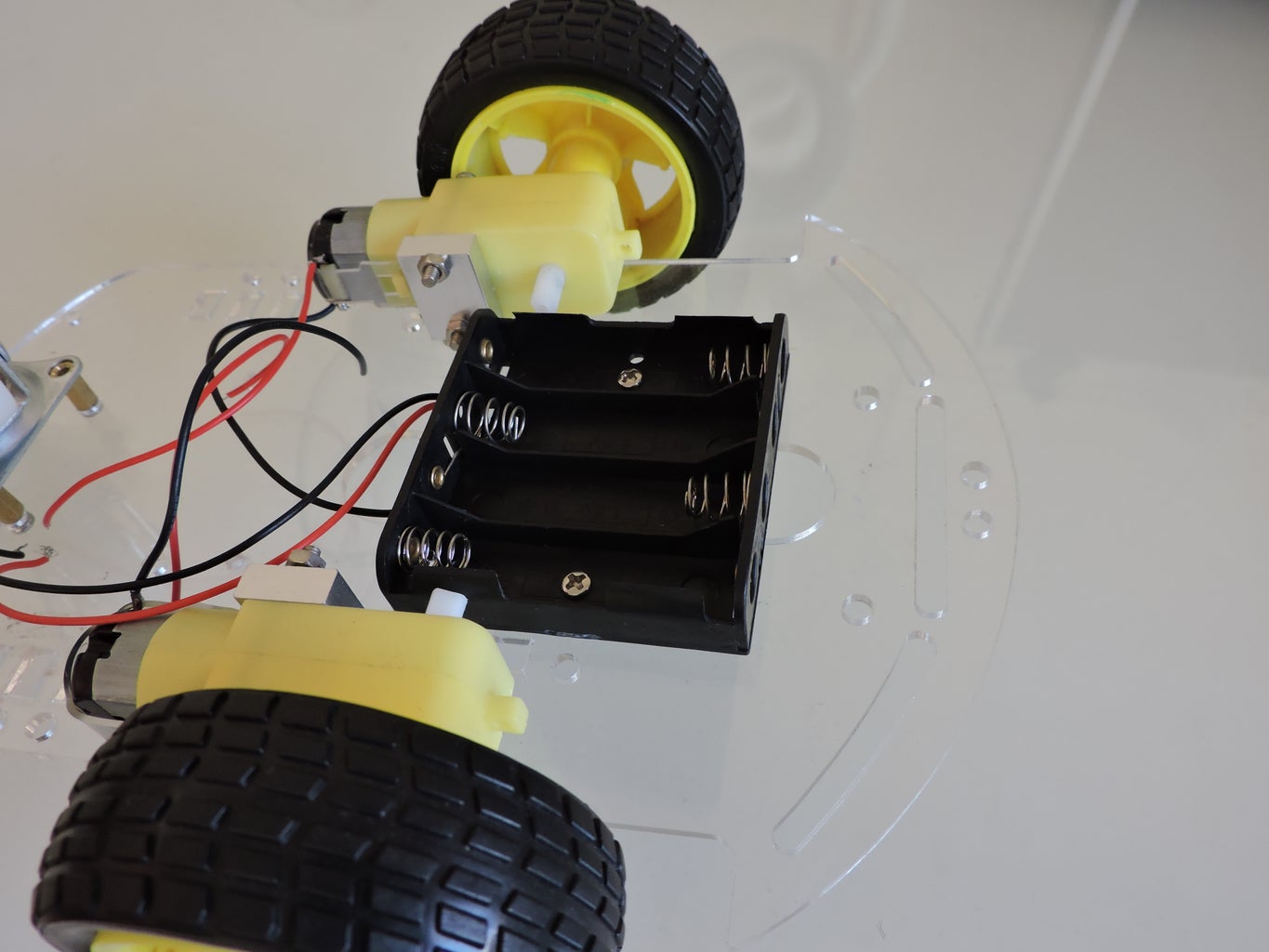 Obstacle Avoiding Robot : 14 Steps - Instructables