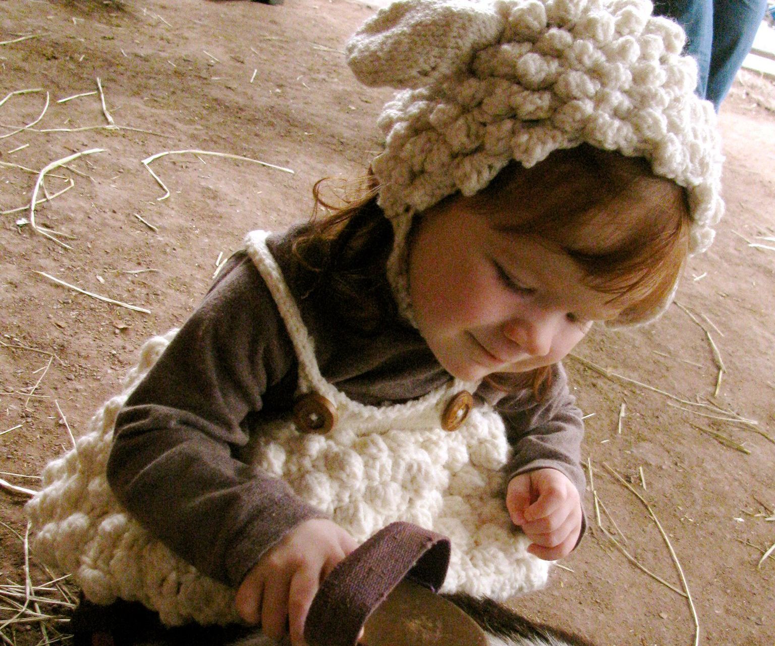 Crochet/knit Little Lambies