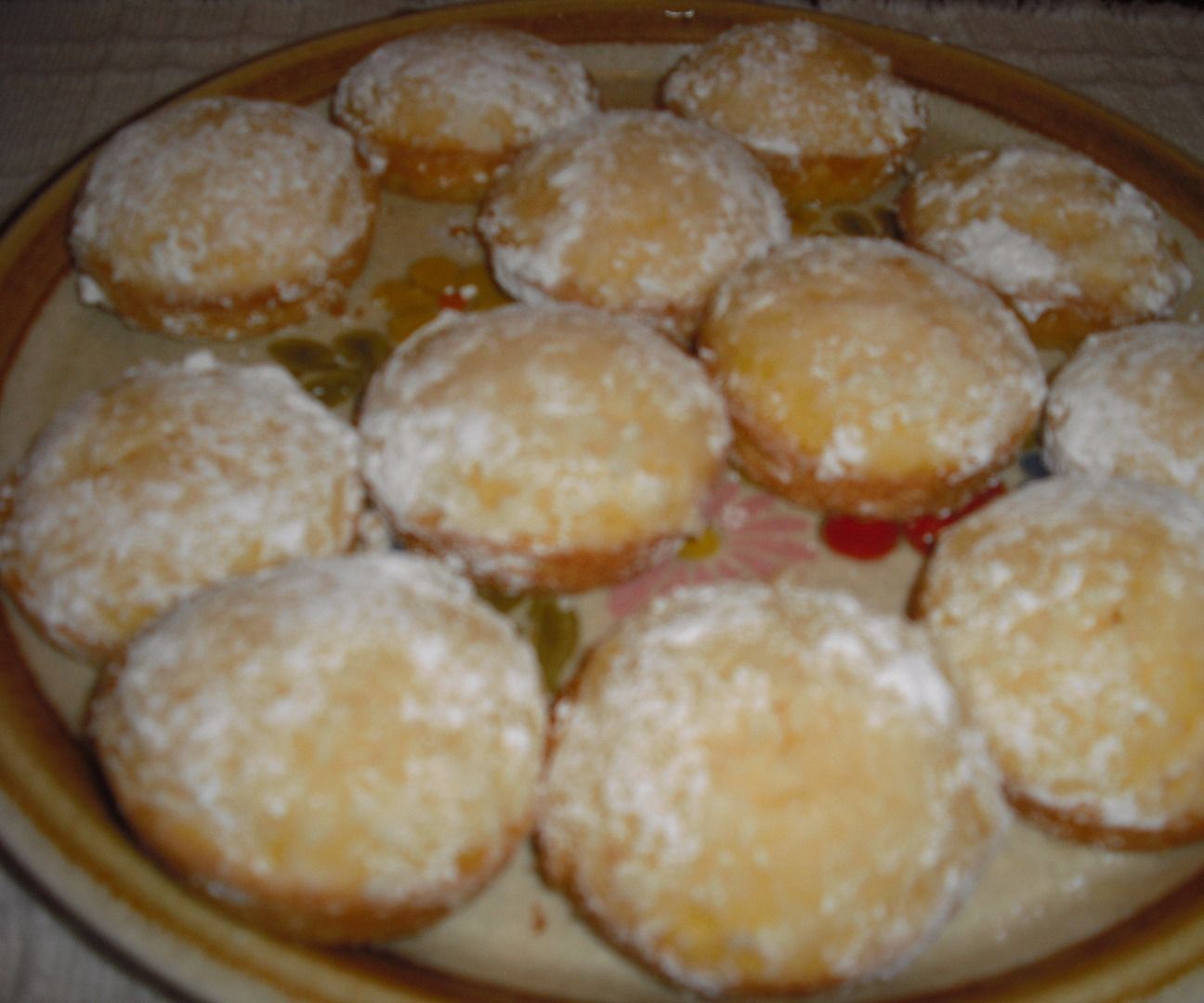 Powdered Sugar Butter Cakes