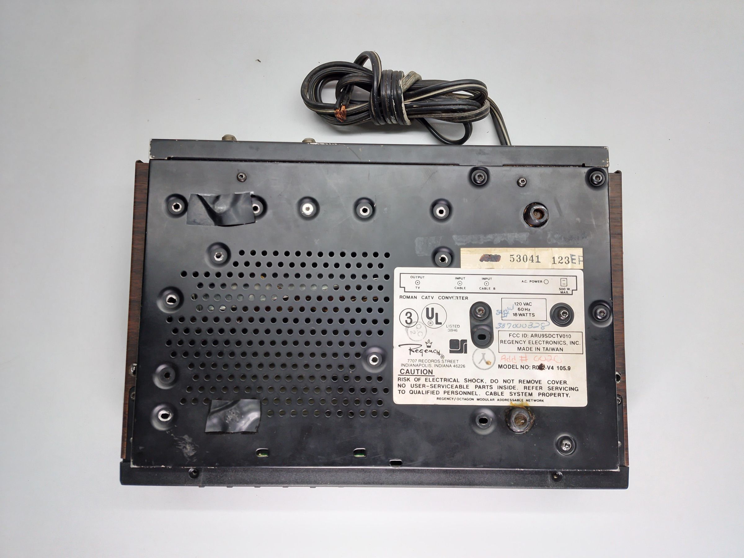 DIY Power Conditioner for Audio Built From an Old Cable Box 6 Steps