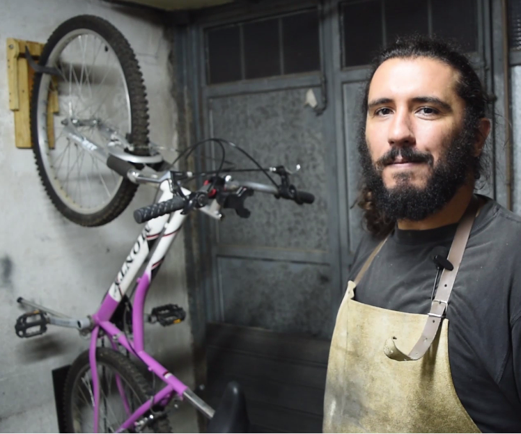 Bicycle Wall Mount From Pallet Wood