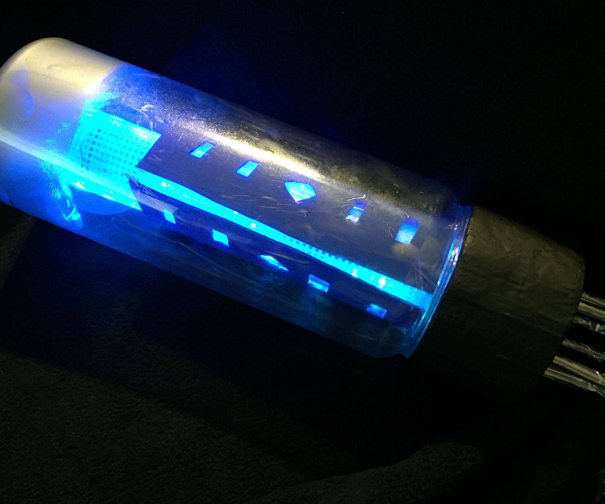 Giant Electronic Vacuum Tube