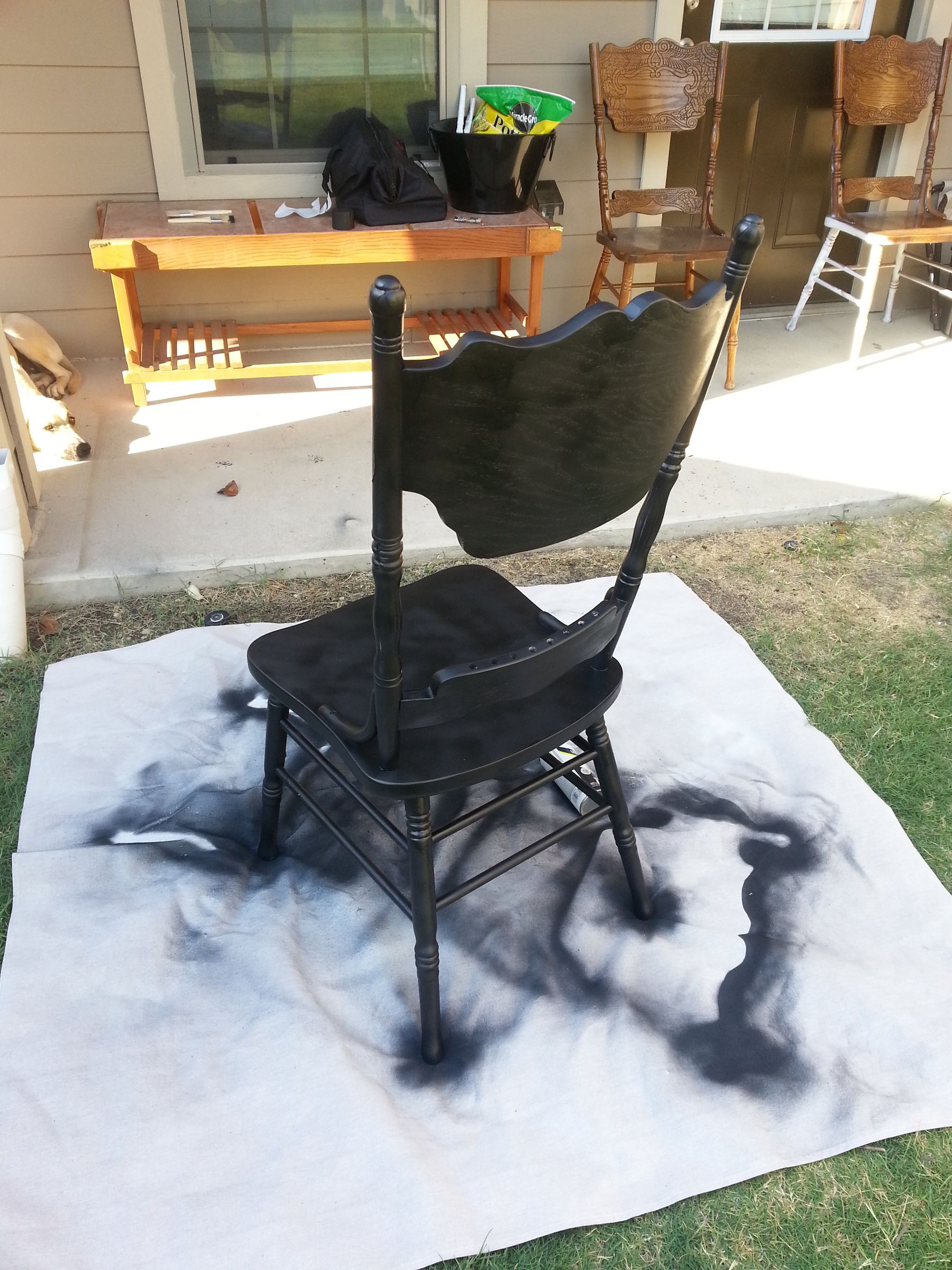 How to Turn an Outdated Dinning Table Into Jack Daniels Themed Game