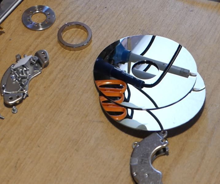 Upcycling HardDiskDrive (HDD), Magnets, Bearings Etc.
