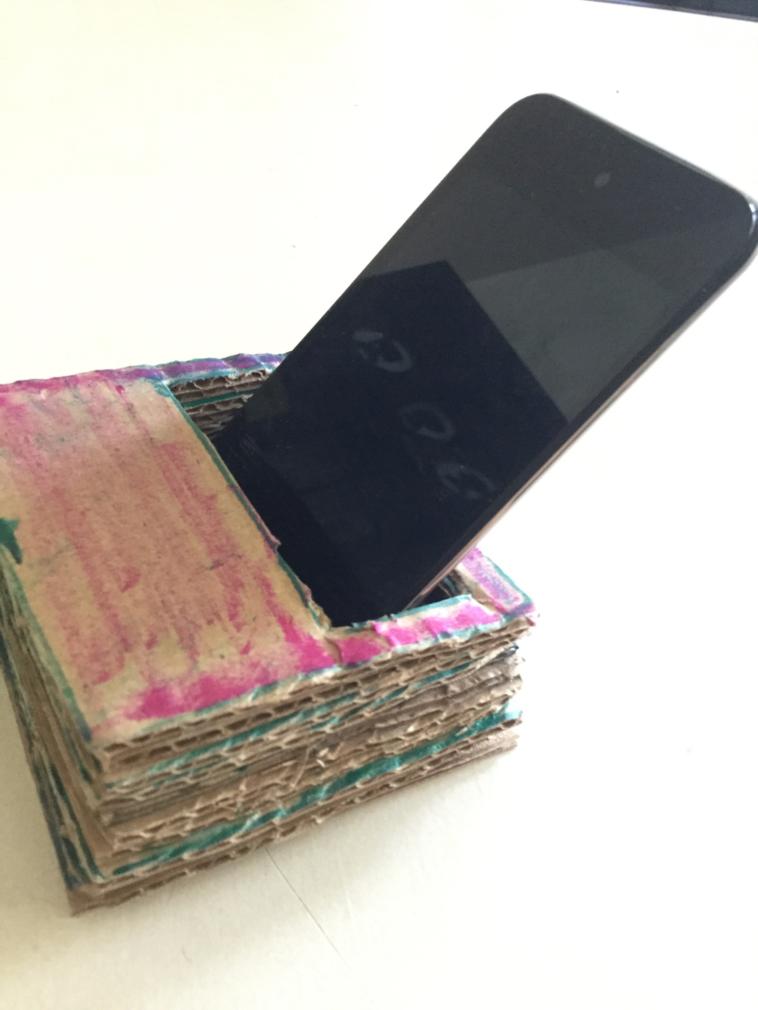 Cardboard IPhone Stand 3 Steps Instructables