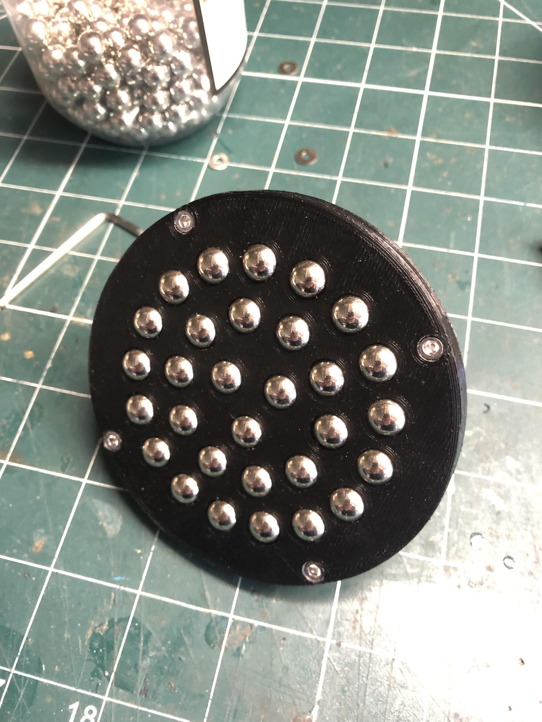 Ball Bearing Baren for LinoCut Relief Printing With Fusion 360 Updated 21.10.2021 5 Steps