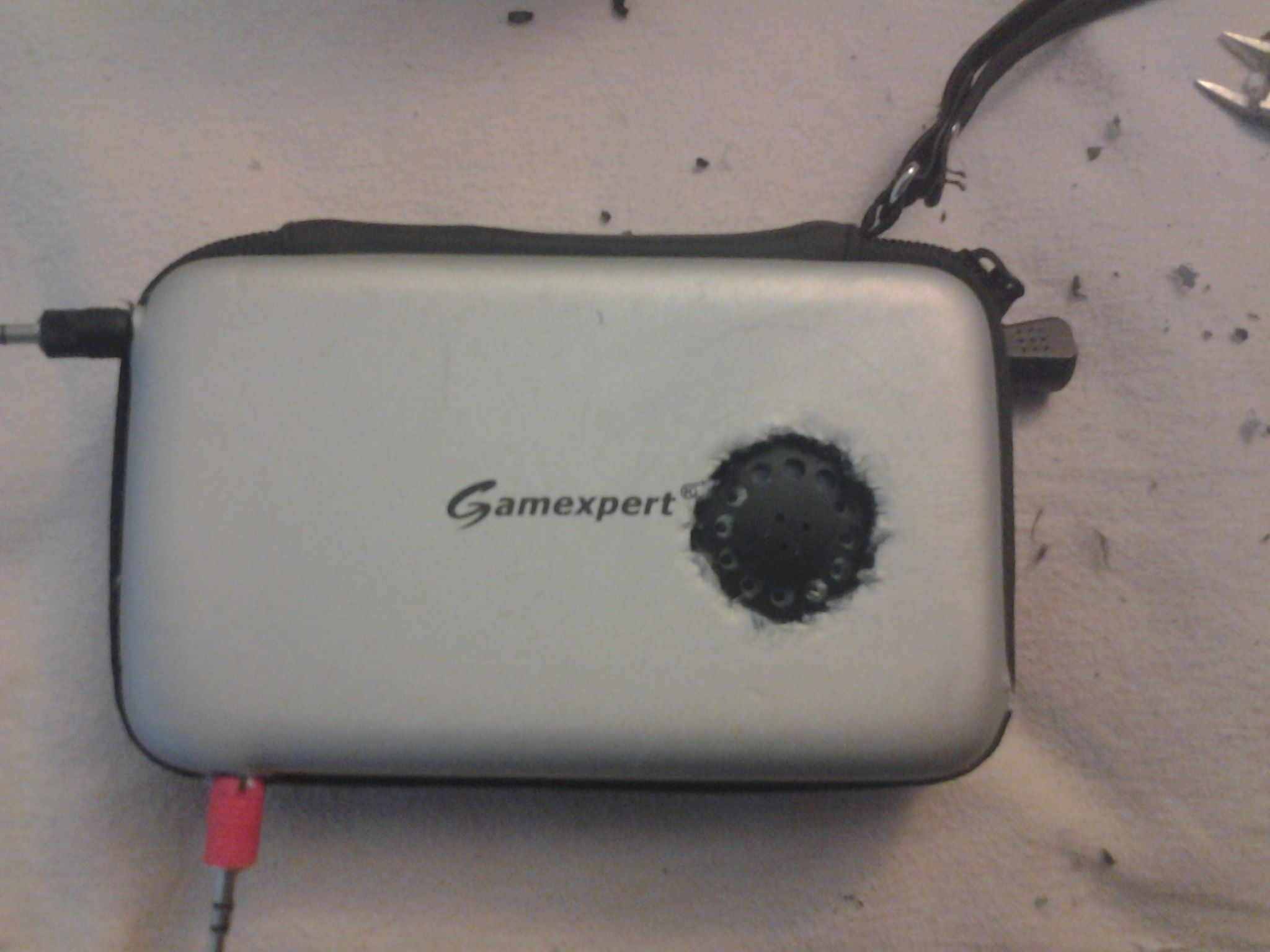 Simple to Make Travel 'pillow' With Speaker