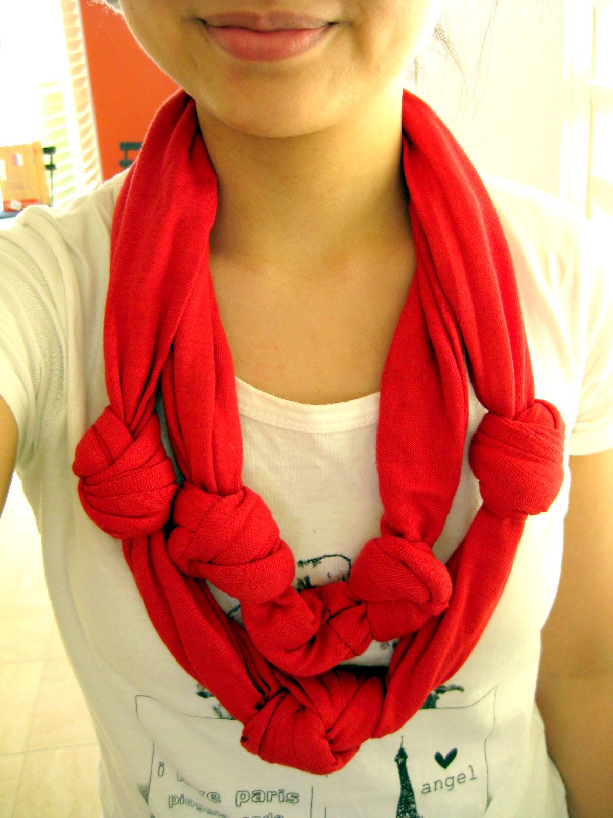 DIY: Knotted Double-Layered Scarf From XL Men's Tee
