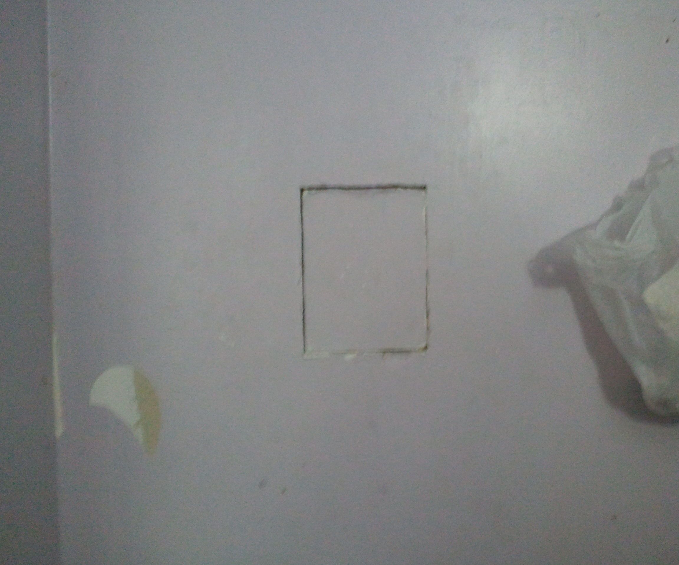 Hidden Secret Compartment ( In Plain Sight )