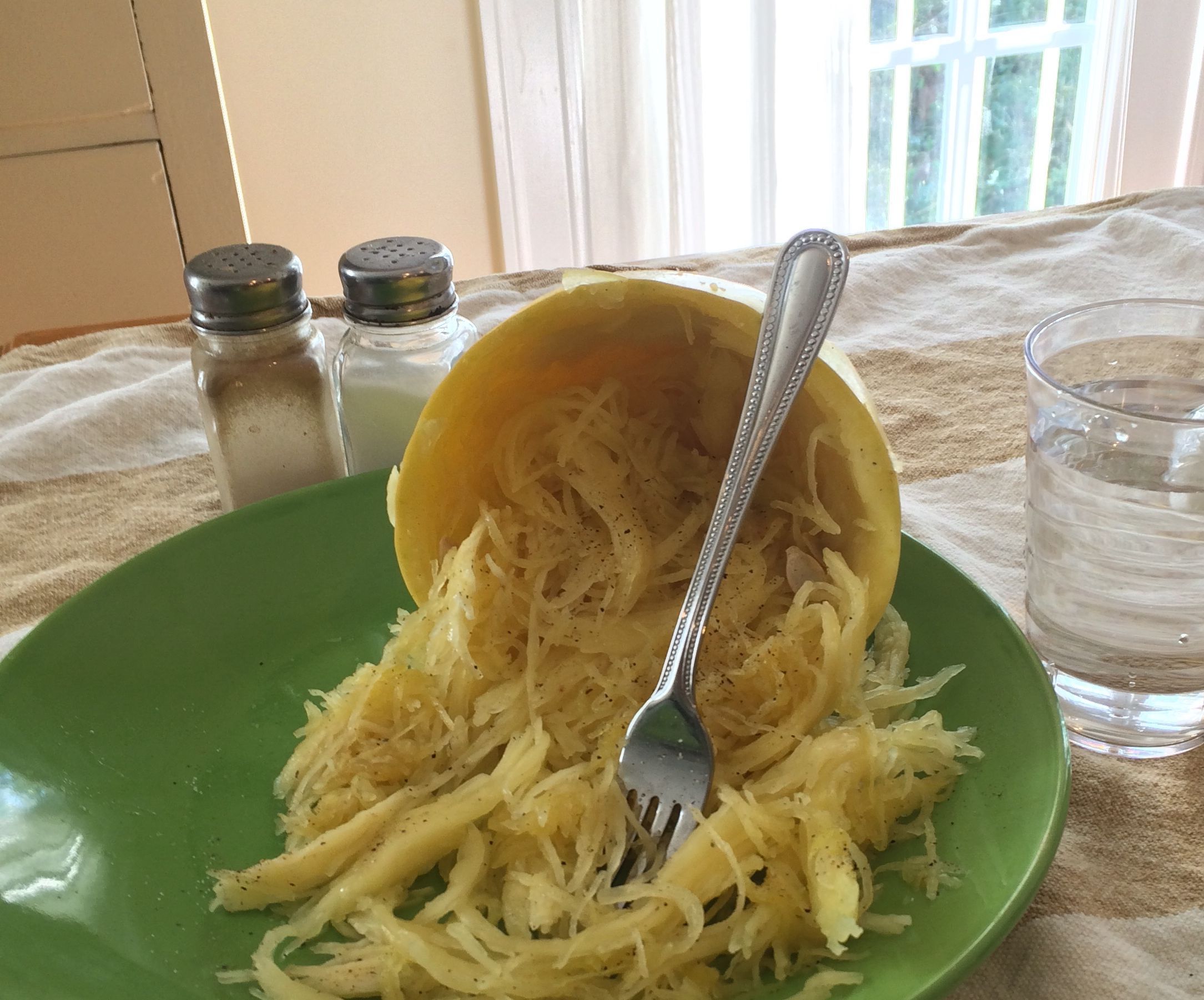 How to Cook Spaghetti Squash in Microwave